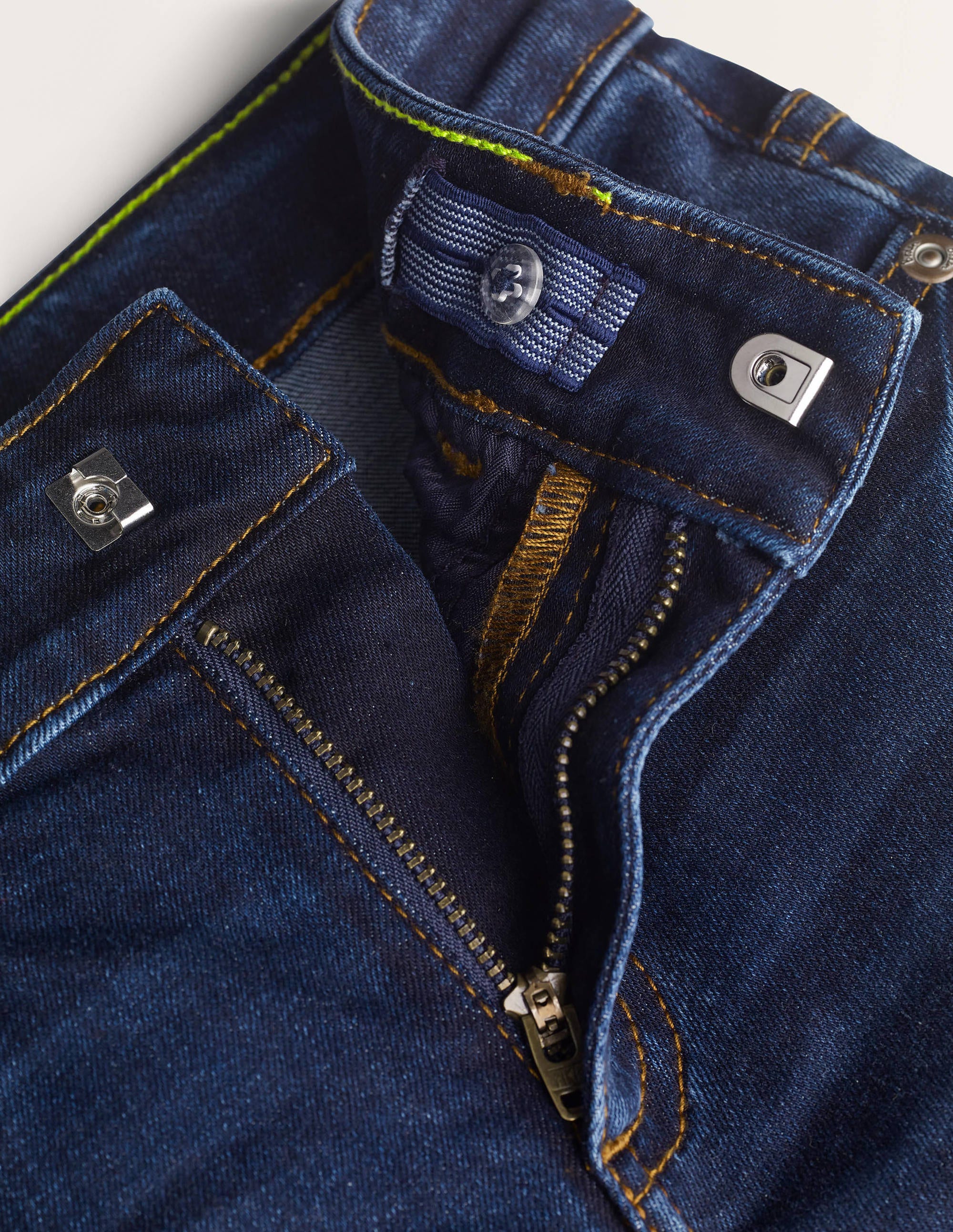 Adventure-flex Slim Jeans-Dark Vintage - Image 3