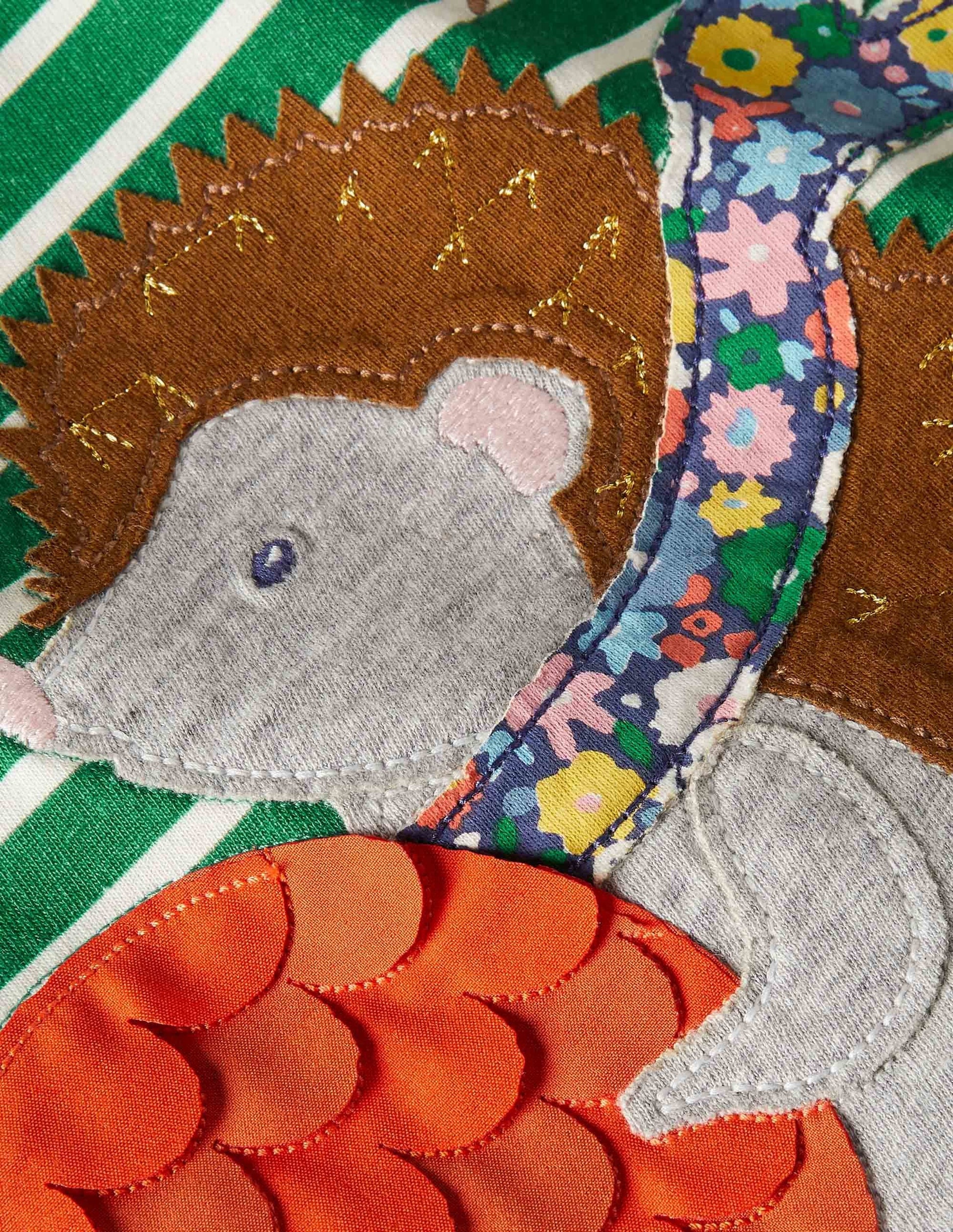Big Appliqué T-shirt-Highland Green/ Ivory Hedgehog-3