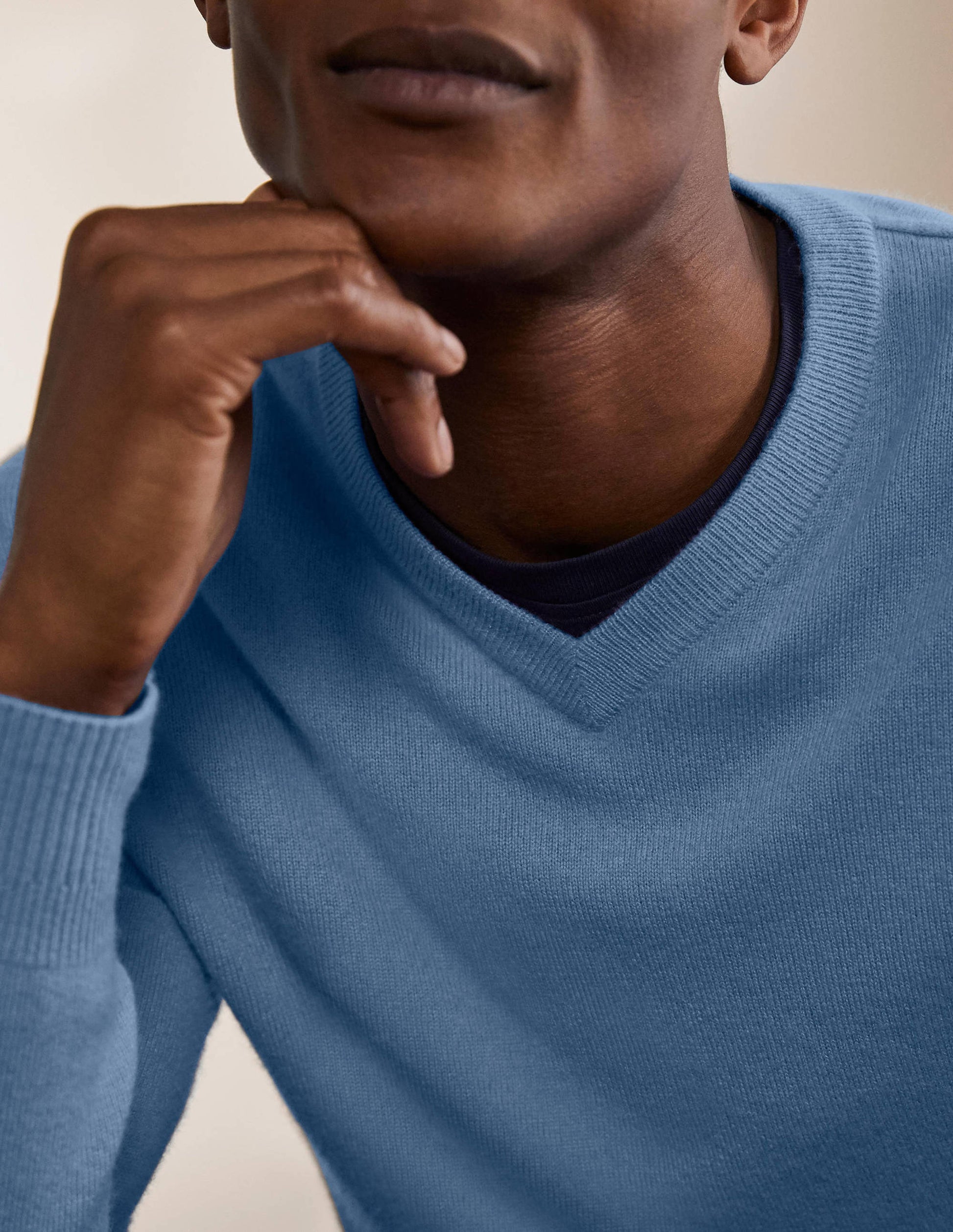 Cashmere V-neck Jumper-Dusk Blue-2