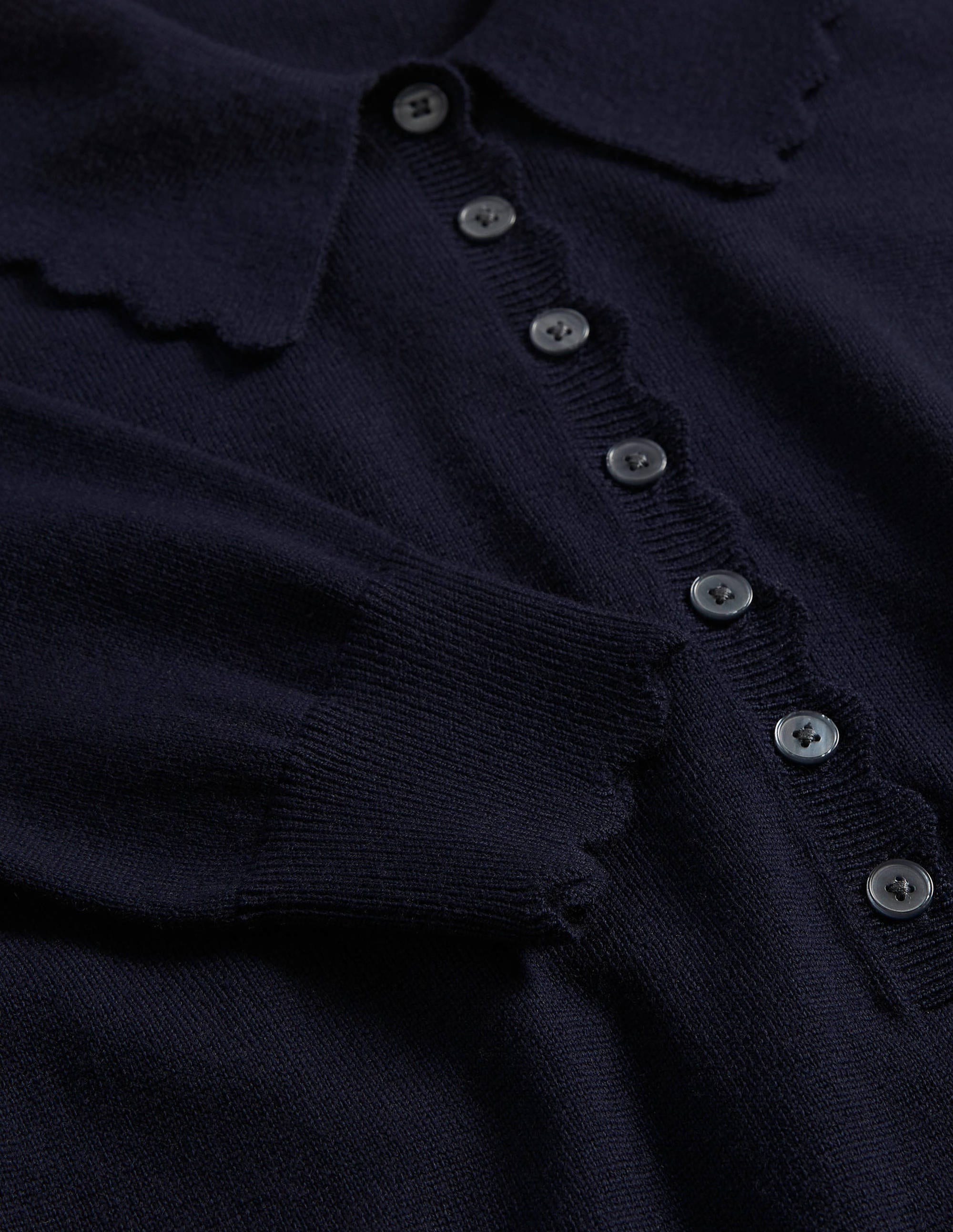 Merino Scallop Collar Jumper-Navy - Image 5