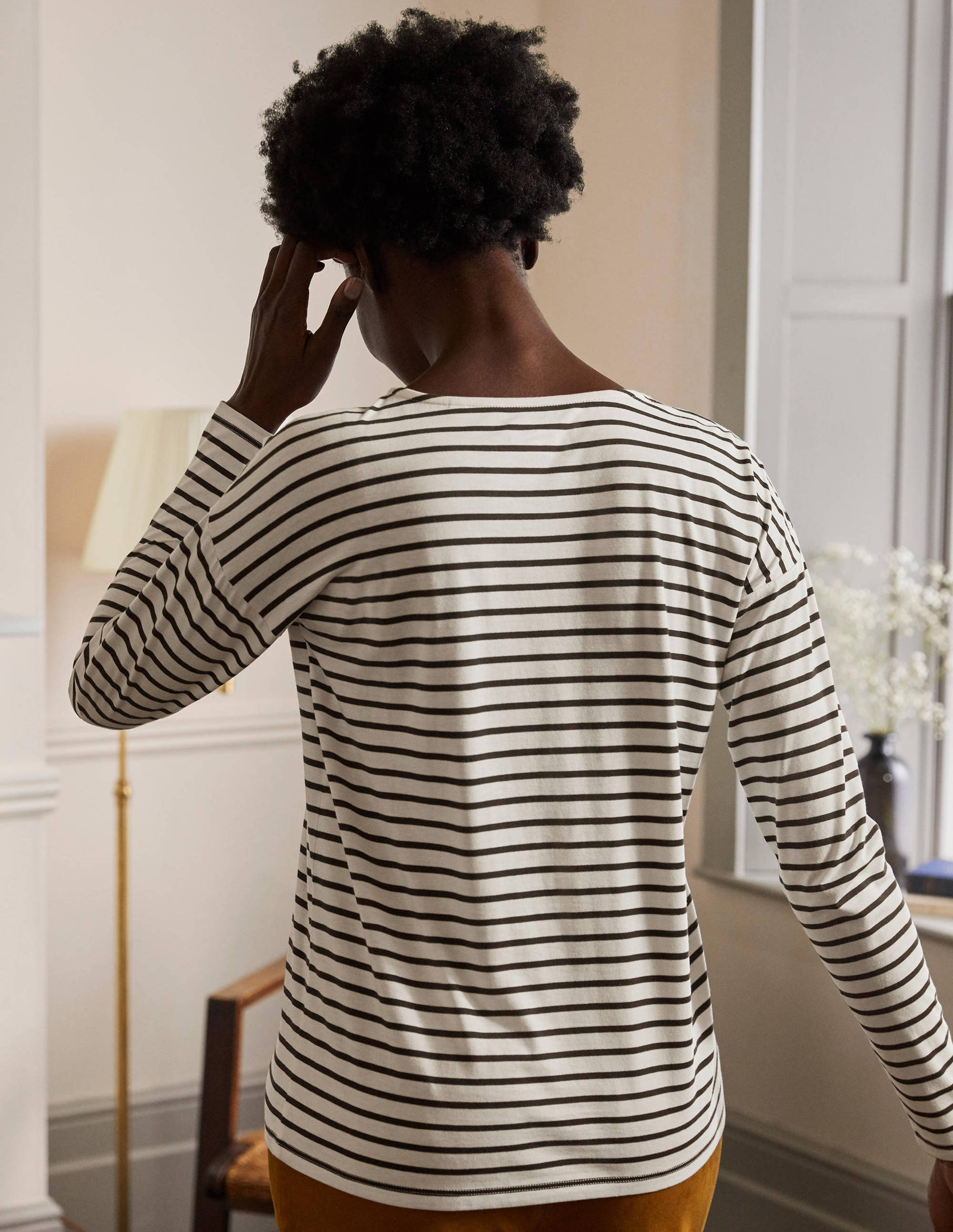 Supersoft Dropped Shoulder Top-Ivory/ Navy - Image 2