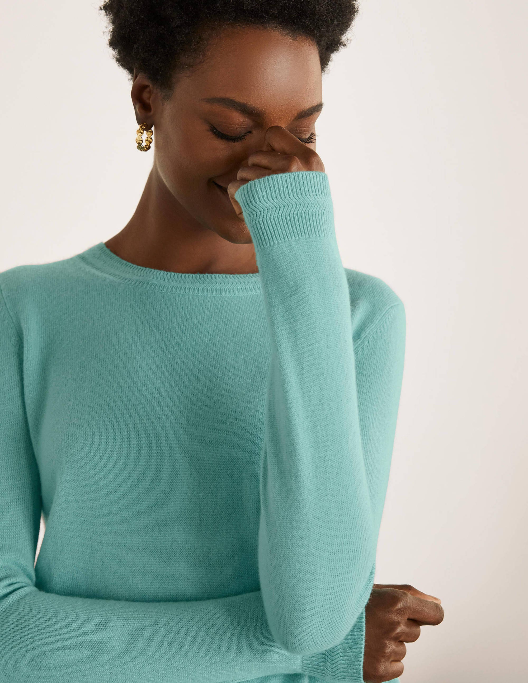 Cashmere Crew Neck Jumper-Apple Mint - Image 4