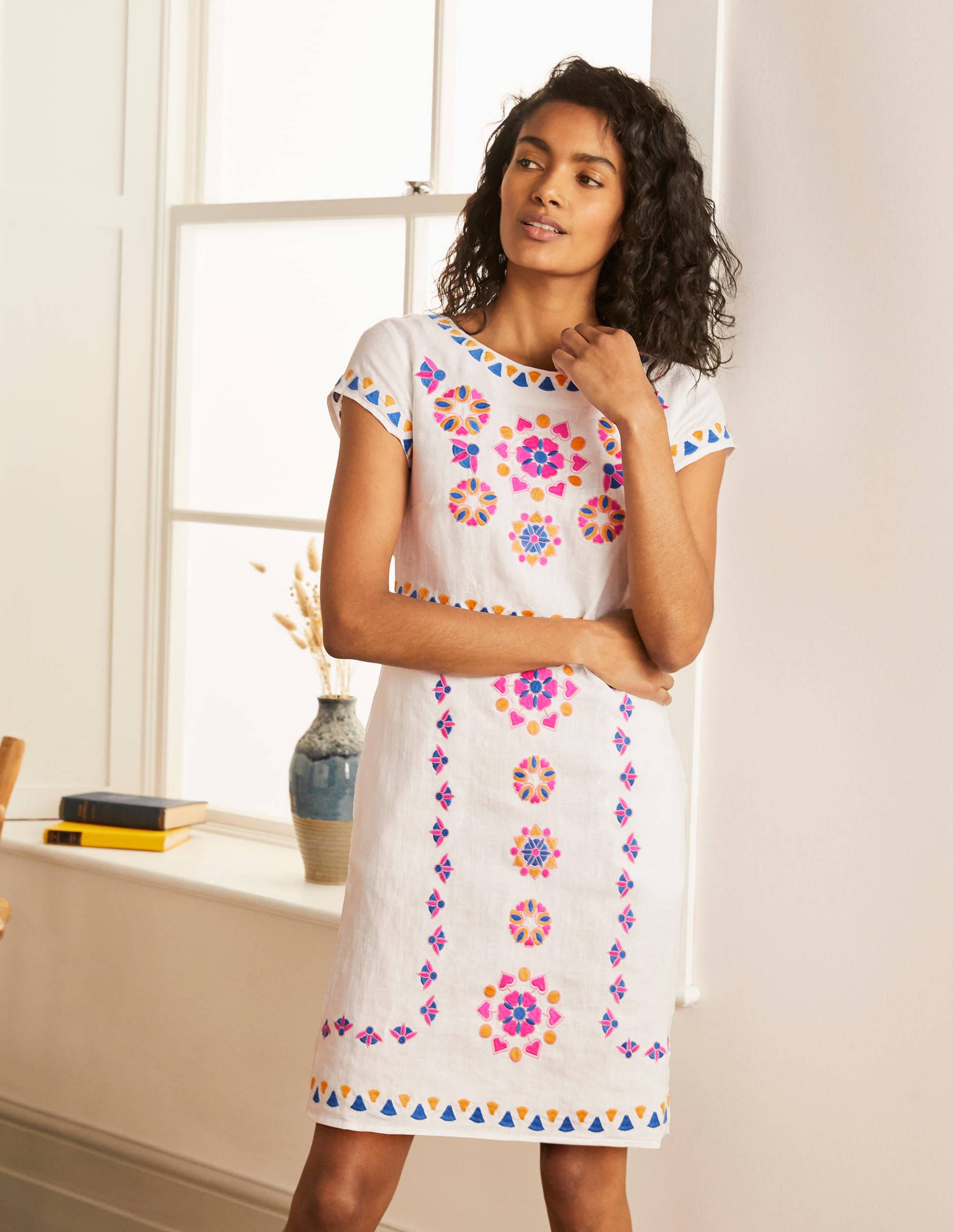 Laura Linen Embroidered Dress-White - Image 4