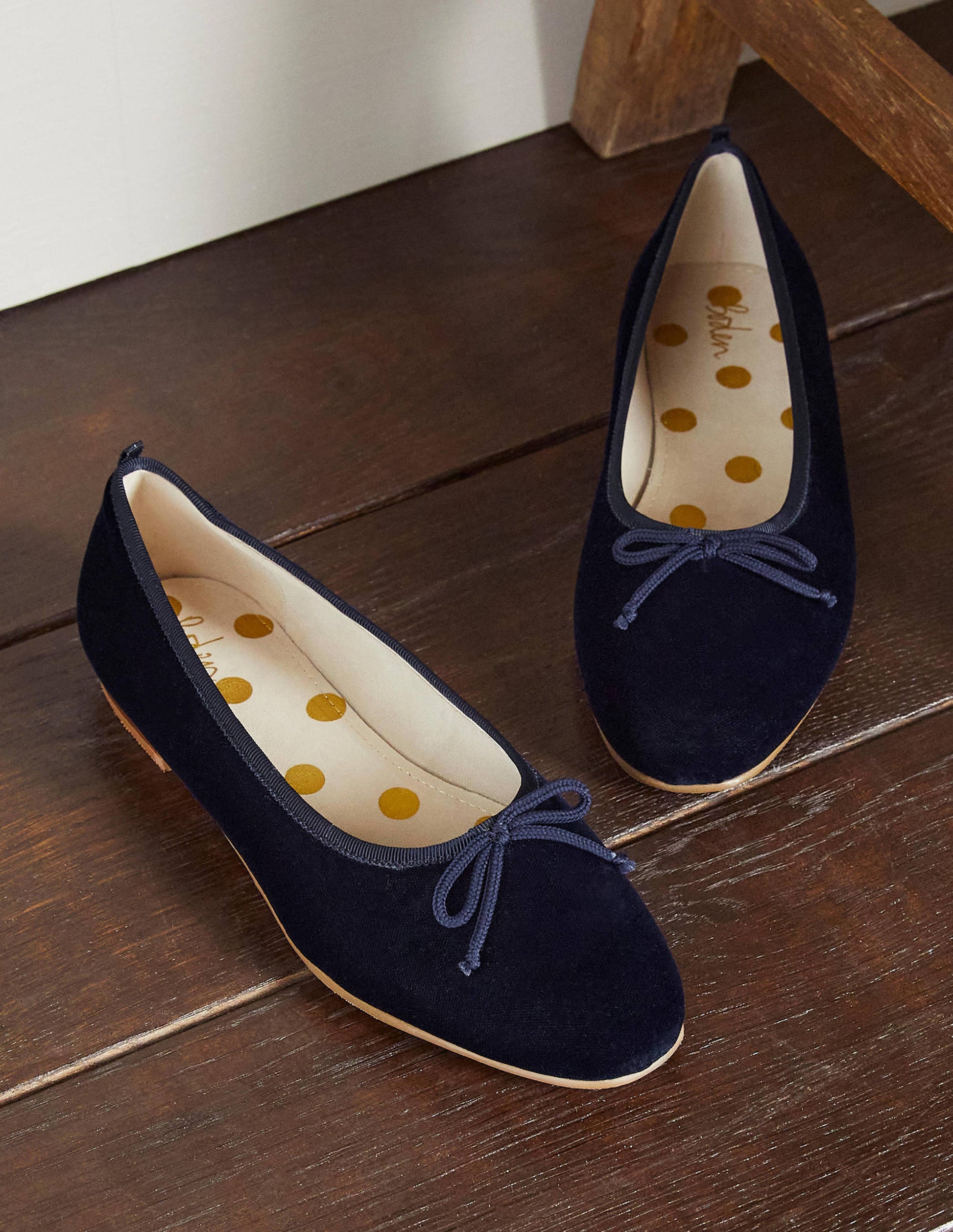 High Cut Ballerinas-Navy Velvet-1