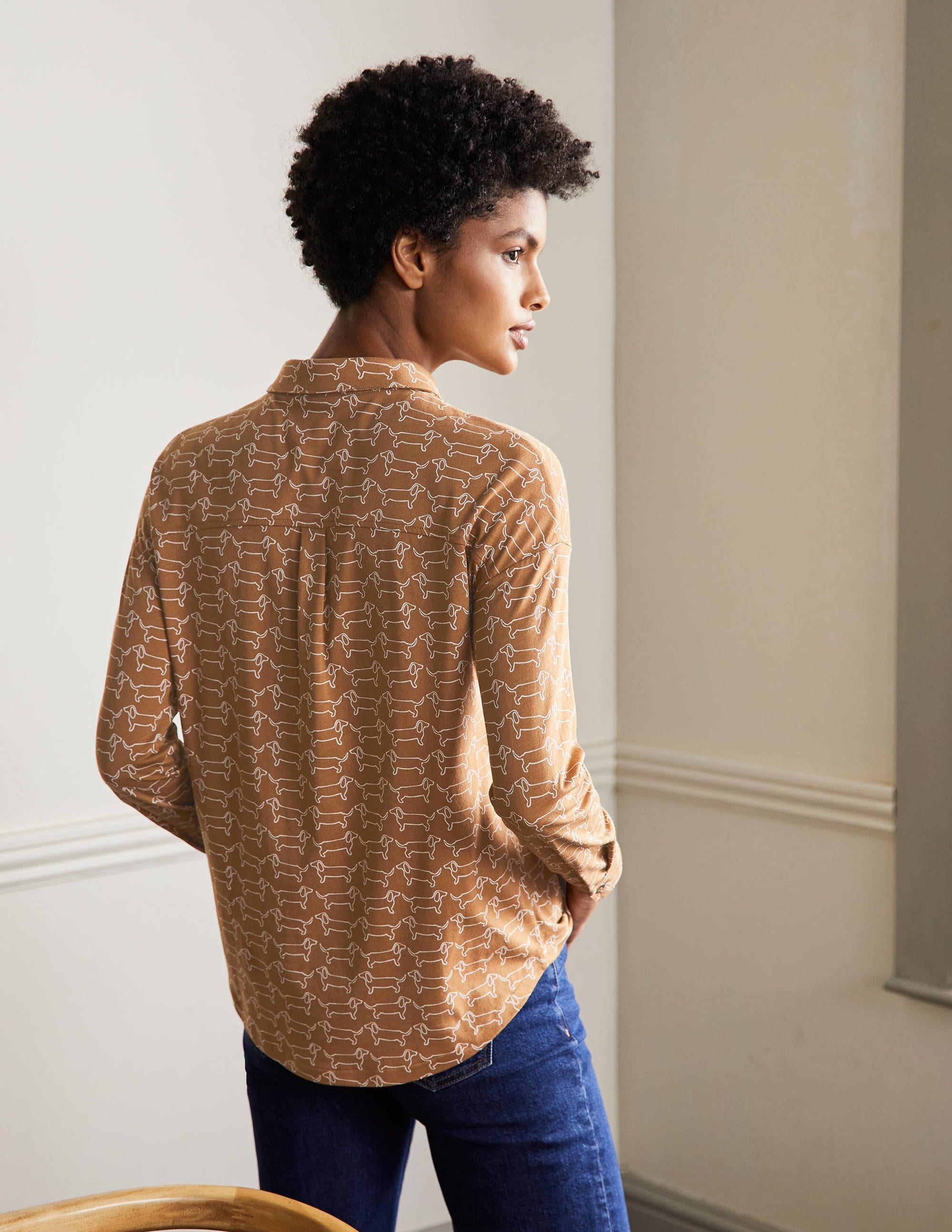 Relaxed Jersey Shirt-Camel/ Ivory Dachshund - Image 2