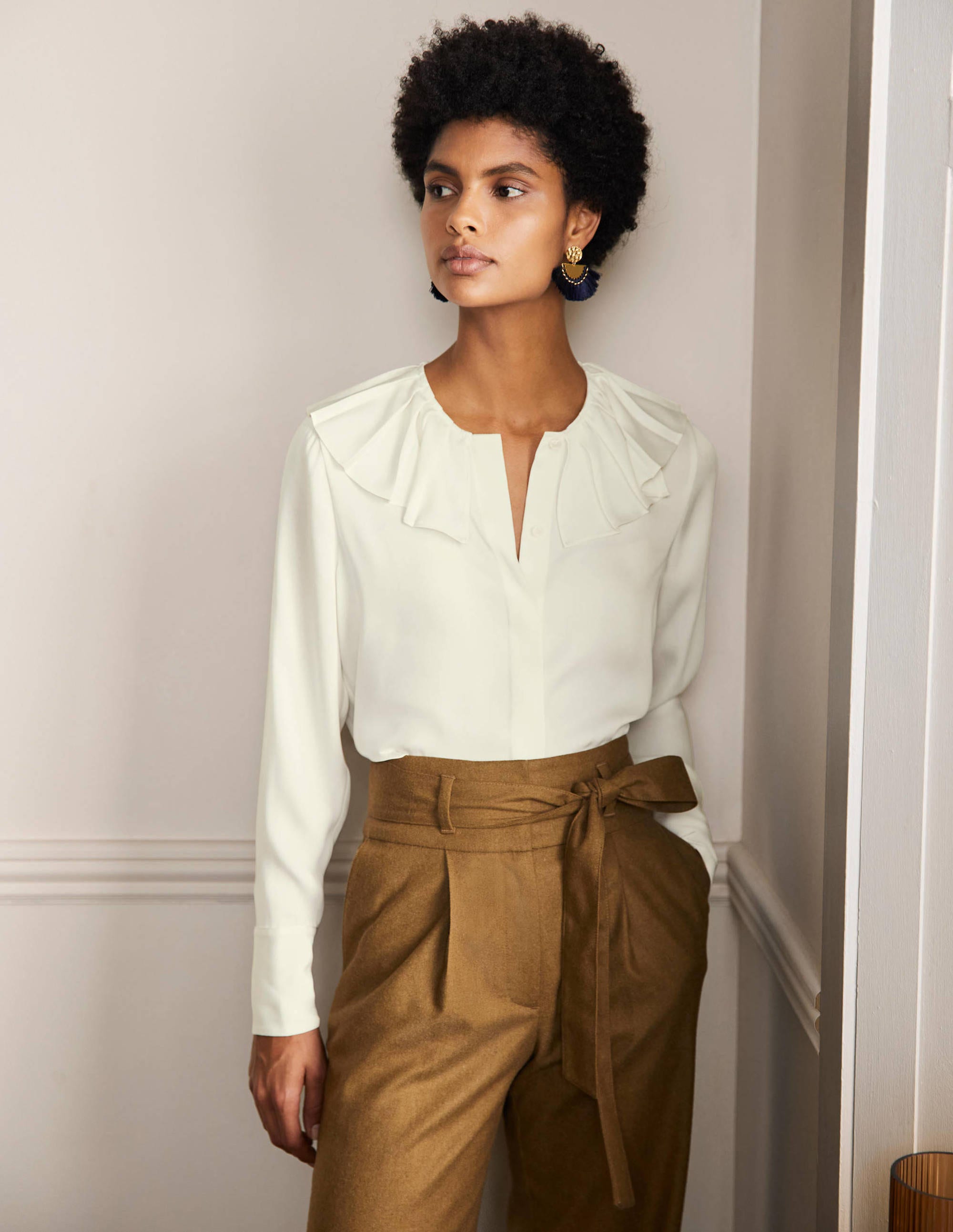 Pleated Collar Boxy Top-Ivory - Image 4