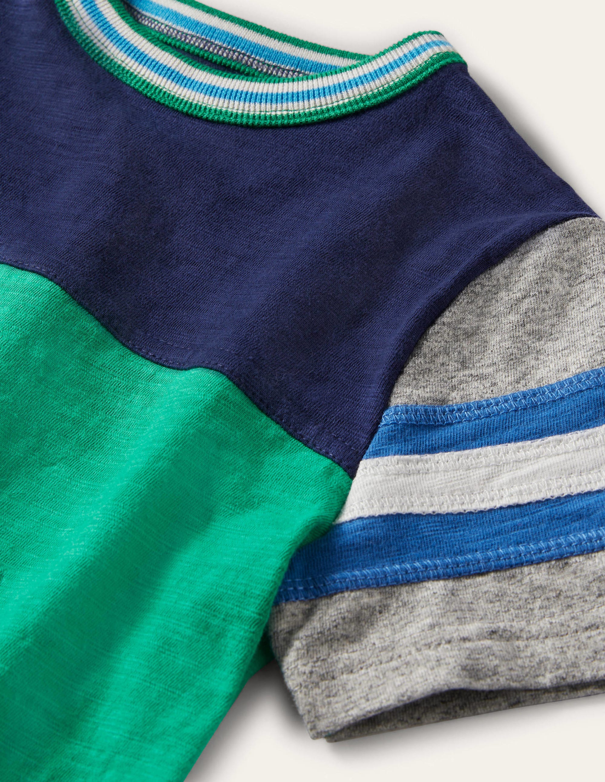 Sporty Colourblock T-shirt-Green Pepper - Image 3