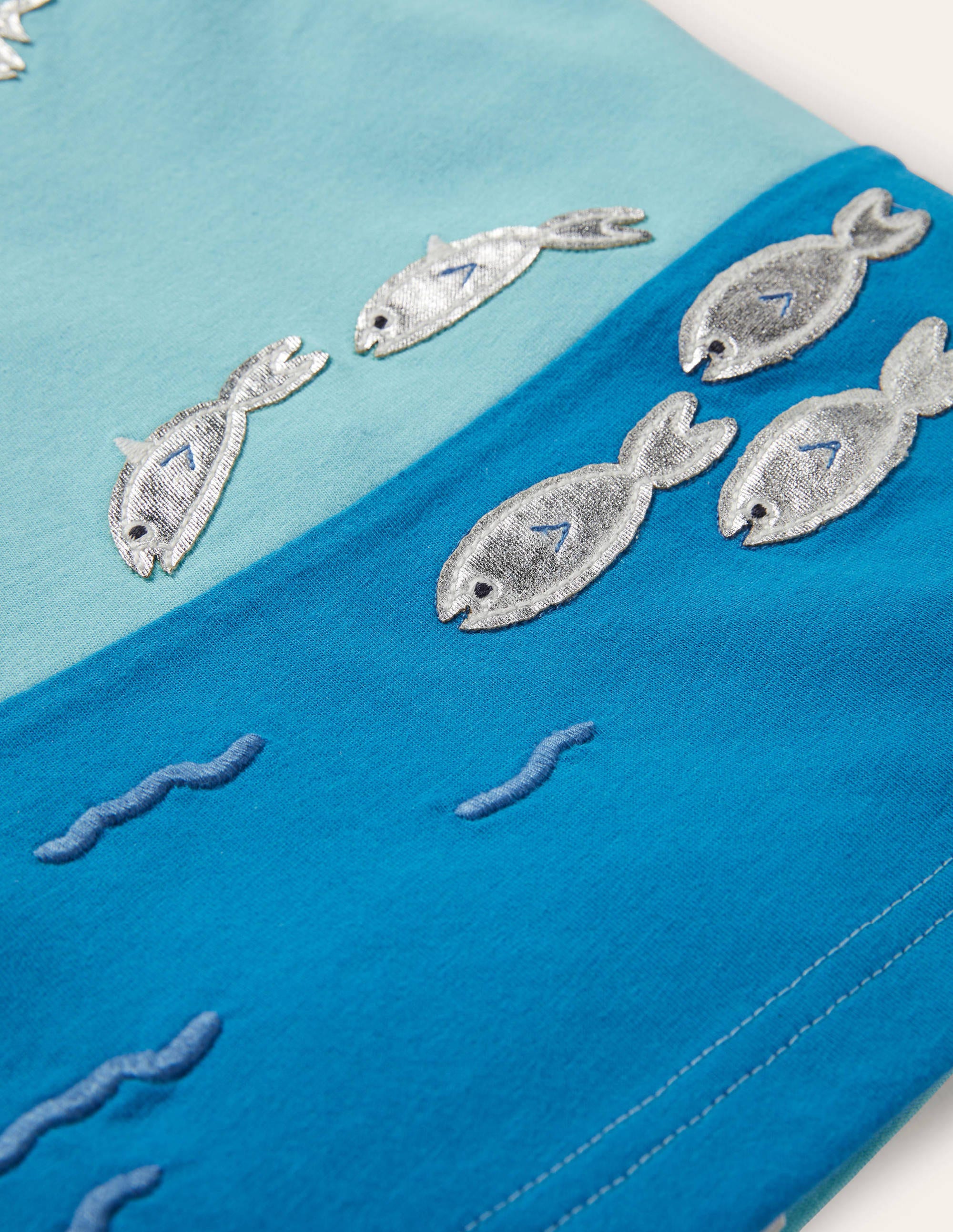 Puffin Appliqué T-shirt-Surfboard Blue Puffin - Image 3