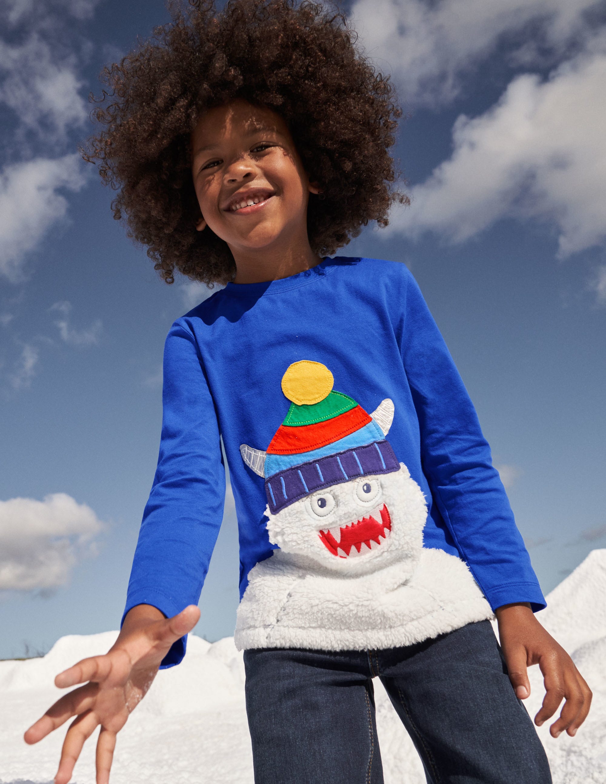 Yeti Texture Appliqué T-shirt-Brilliant Blue Yeti - Image 4