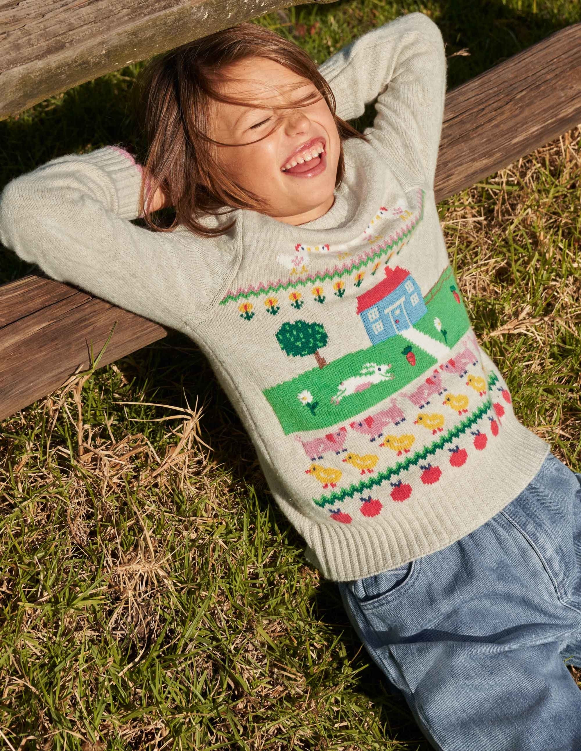 Farm House Jumper-Oatmeal Marl House Scene - Image 5