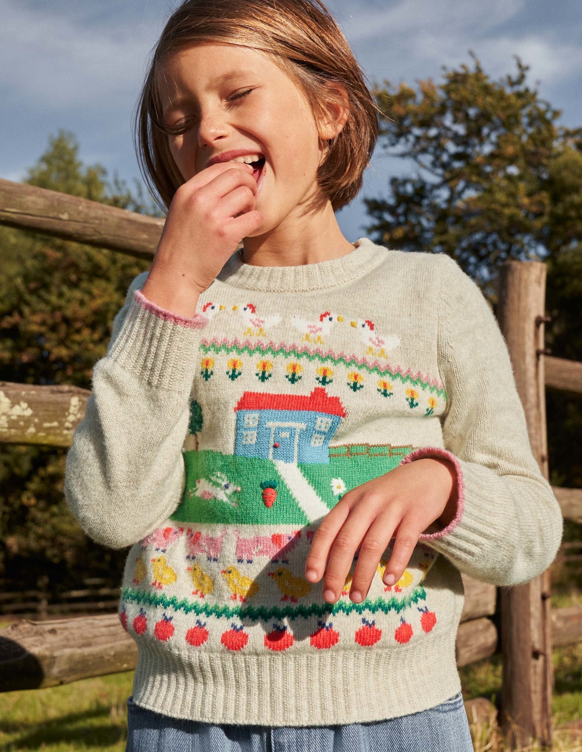 Farm House Jumper-Oatmeal Marl House Scene-6