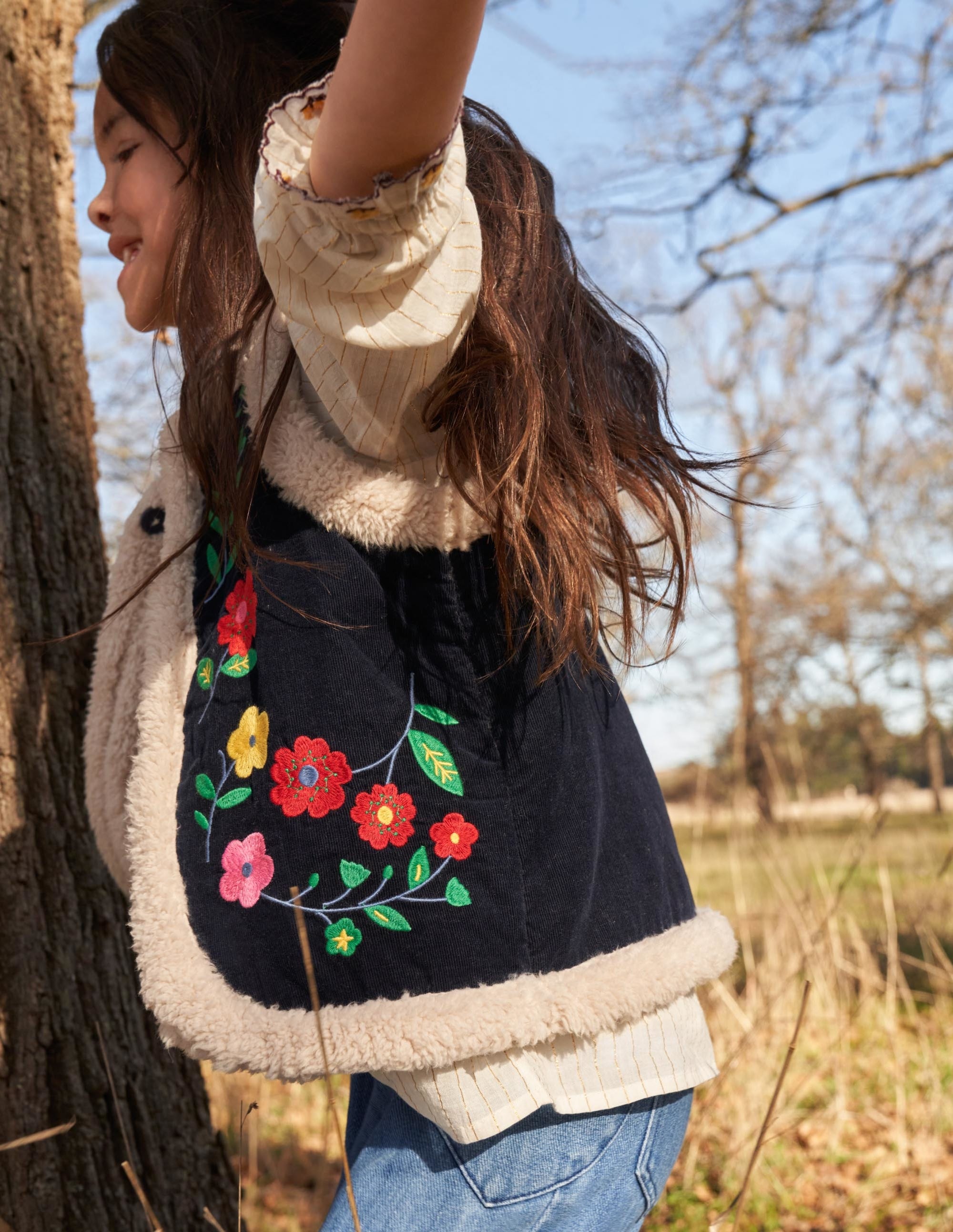 Shaggy Lined Emboidered Gilet-College Navy - Image 6
