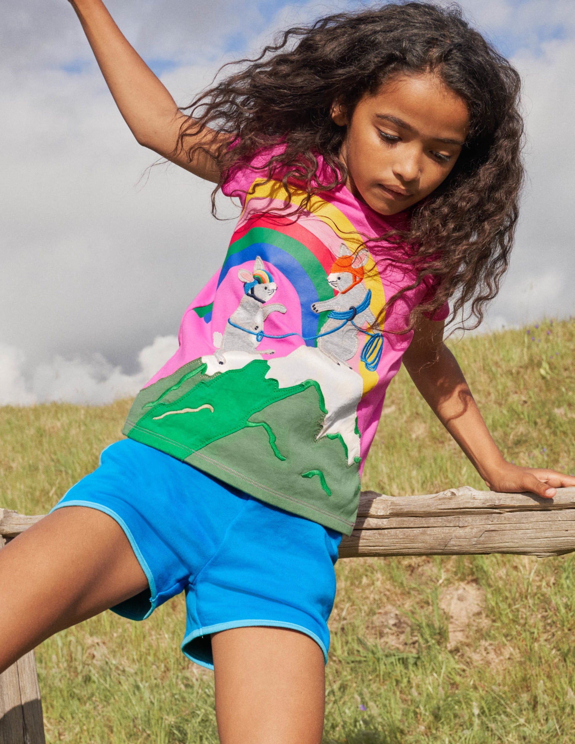 Adventure Appliqué T-shirt-Strawberry Ice Mountain-4