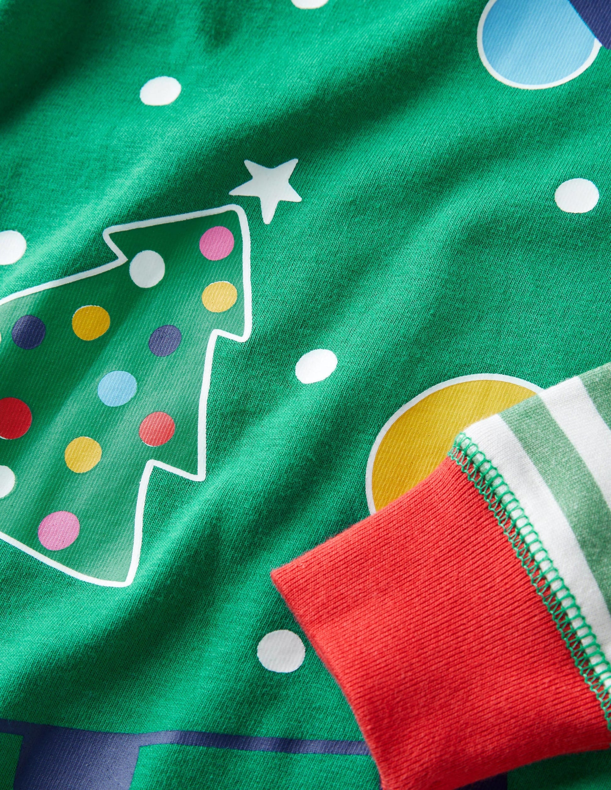 Snug Glow-In-The-Dark Pyjamas-Shady Green Christmas Tree-3
