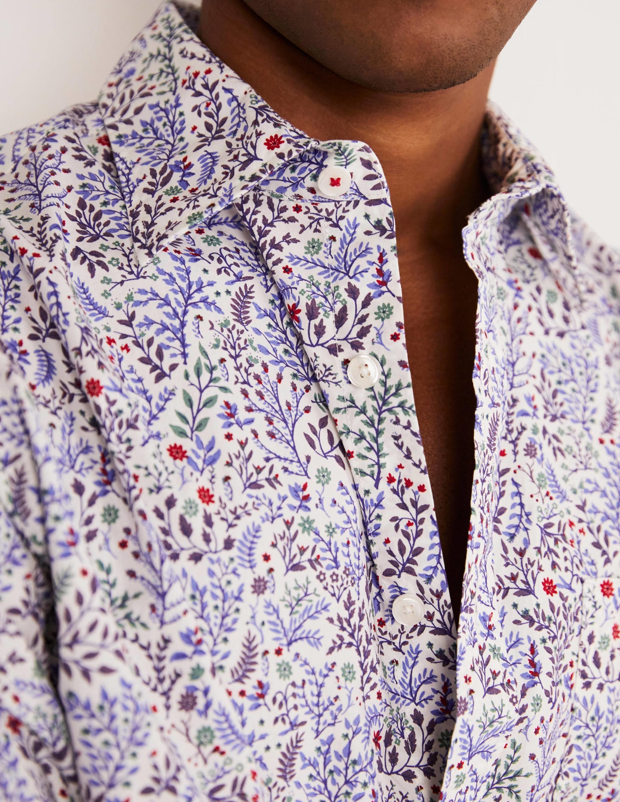 Cutaway Collar Poplin Shirt-Grape Jam Sprig Floral - Image 2