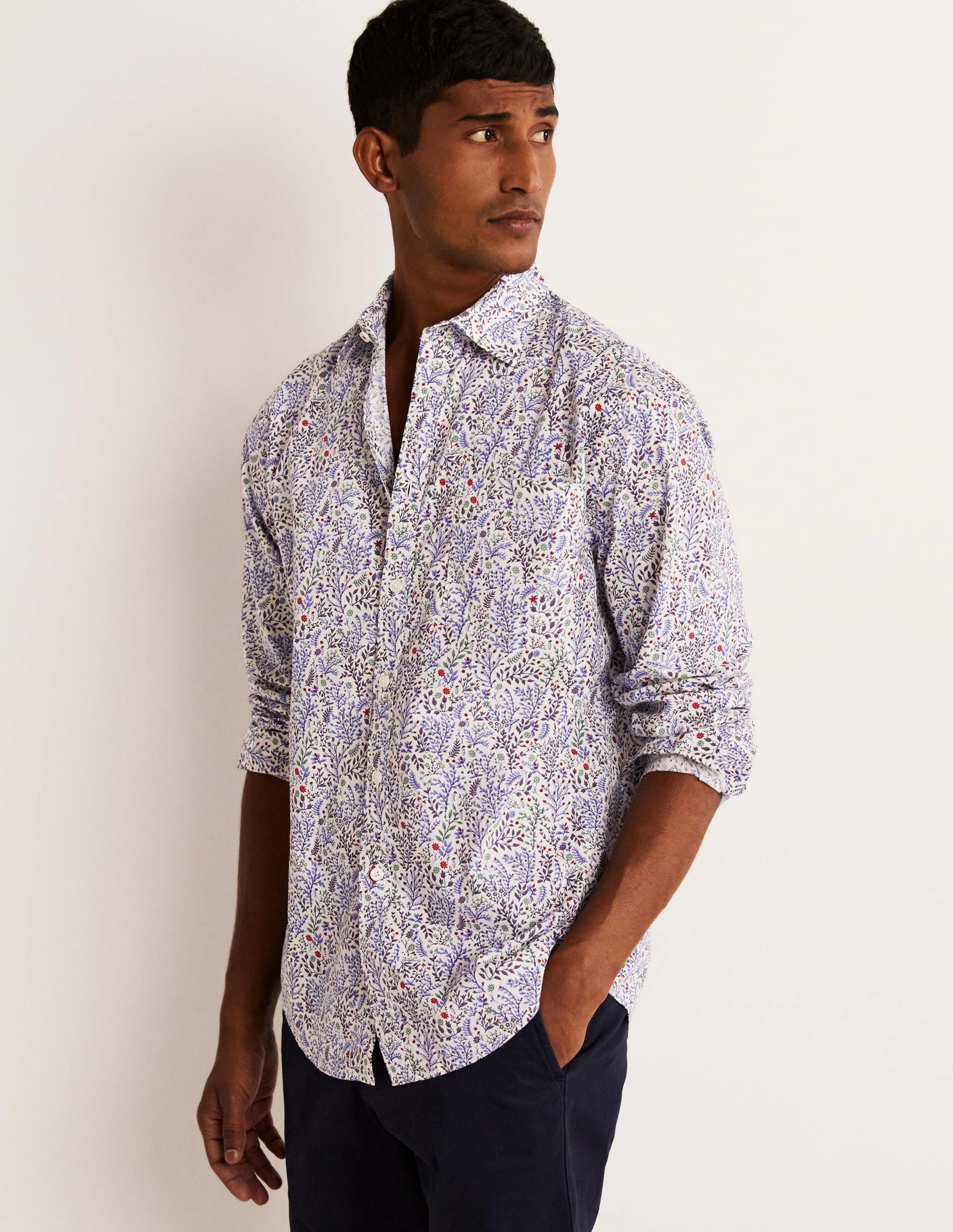 Cutaway Collar Poplin Shirt-Grape Jam Sprig Floral - Image 5