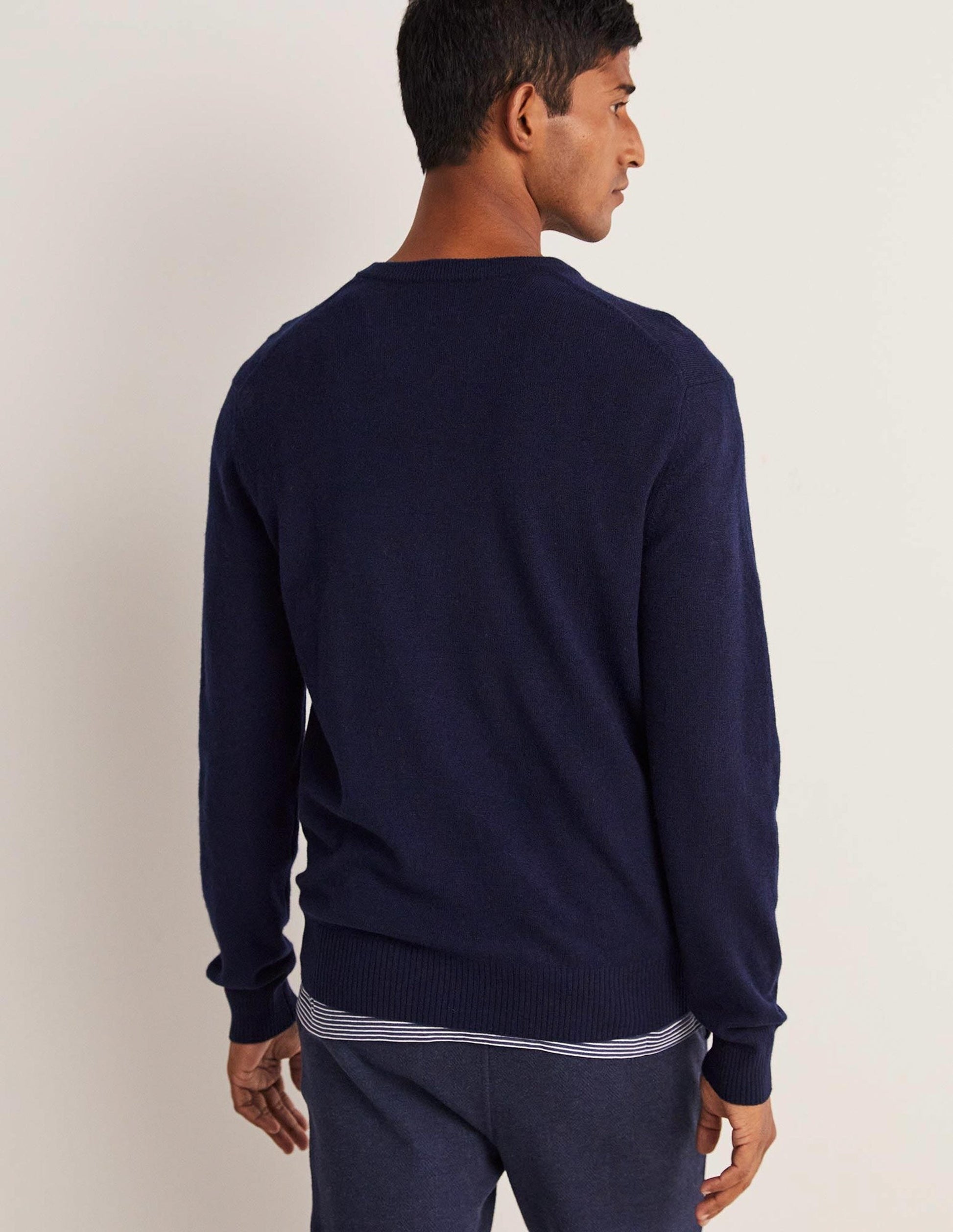 Cashmere V-neck-Navy-8