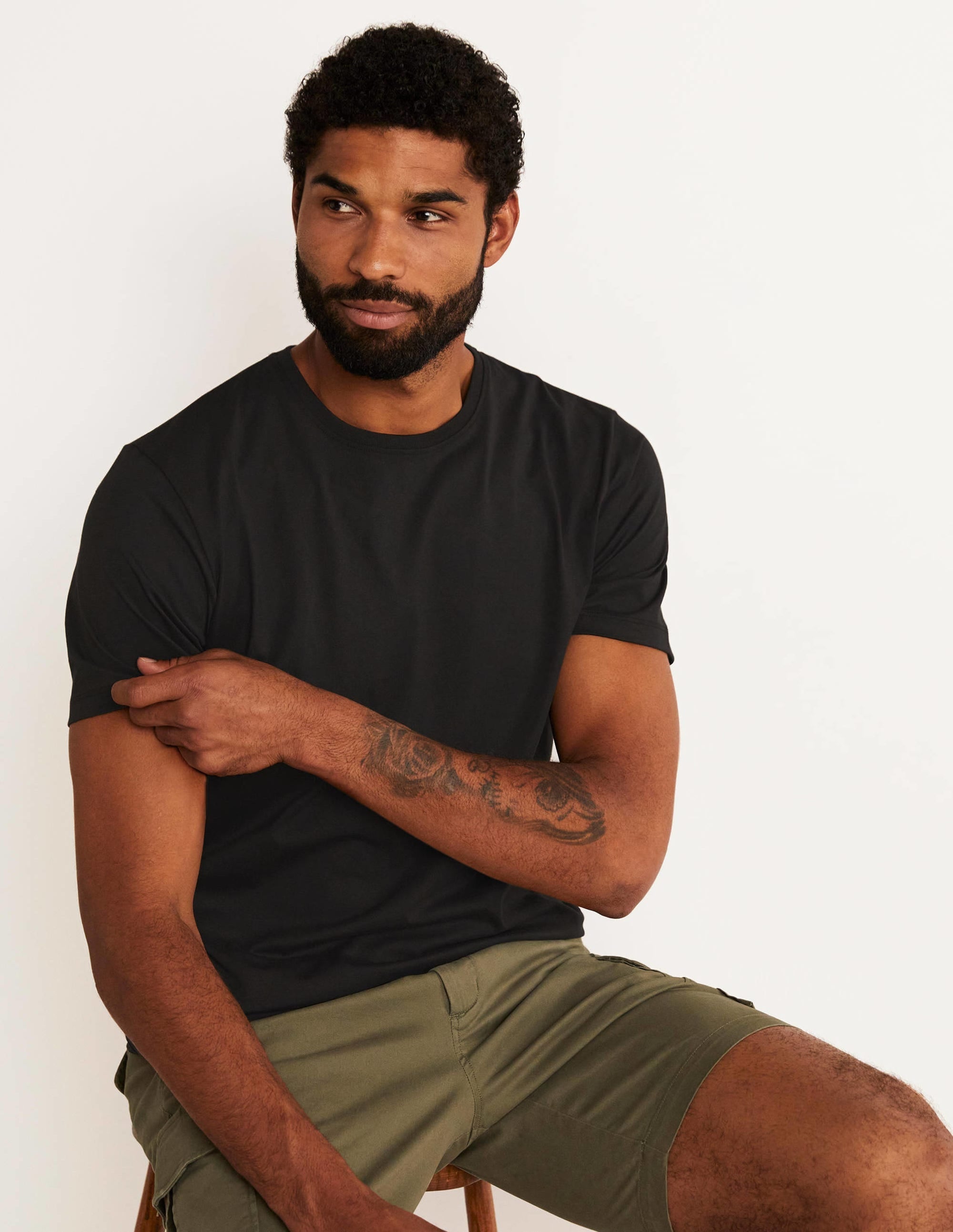 Classic Cotton T-shirt-Black - Image 4