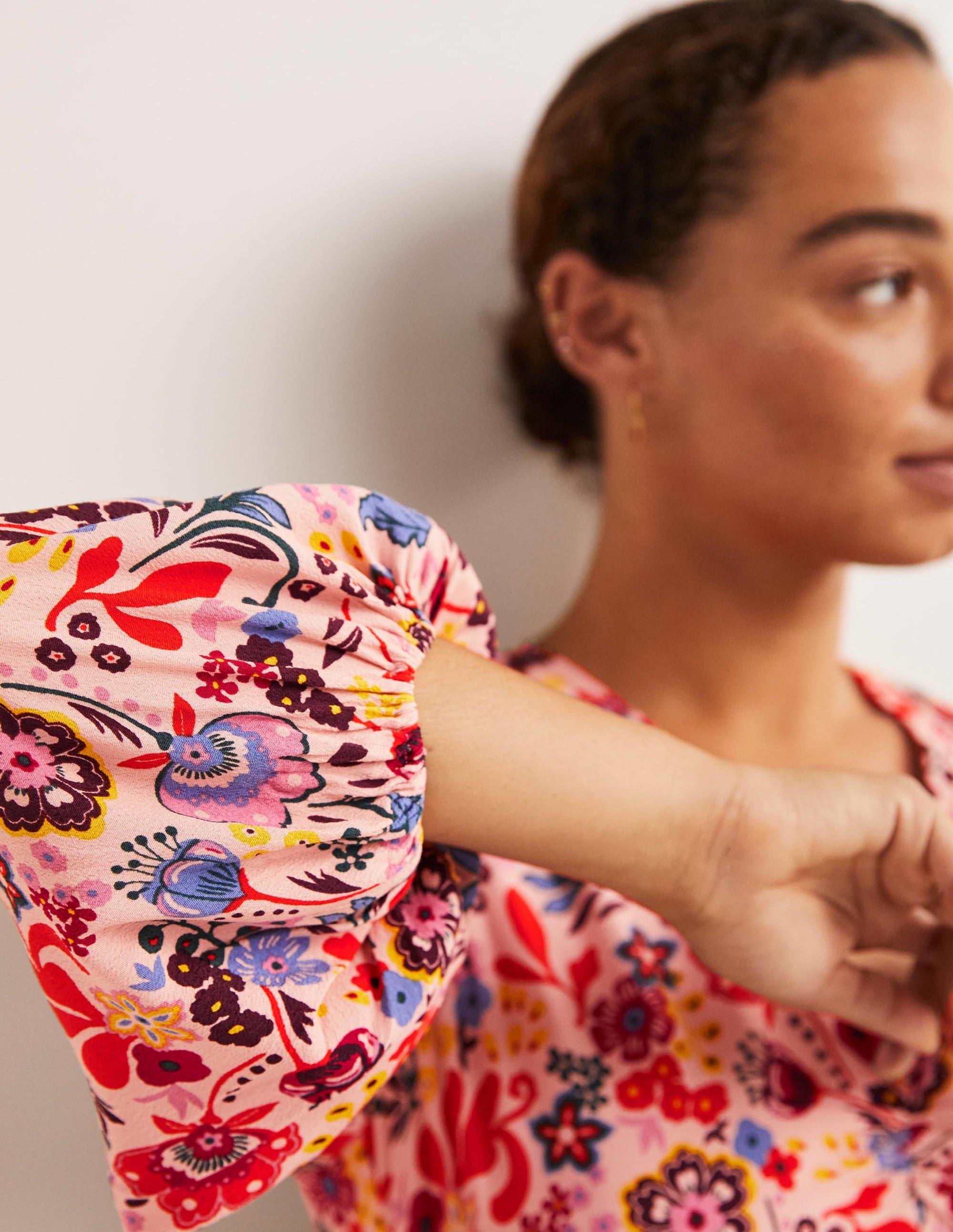 Empire Midi Tea Dress-Milkshake, Pretty Paradise - Image 2