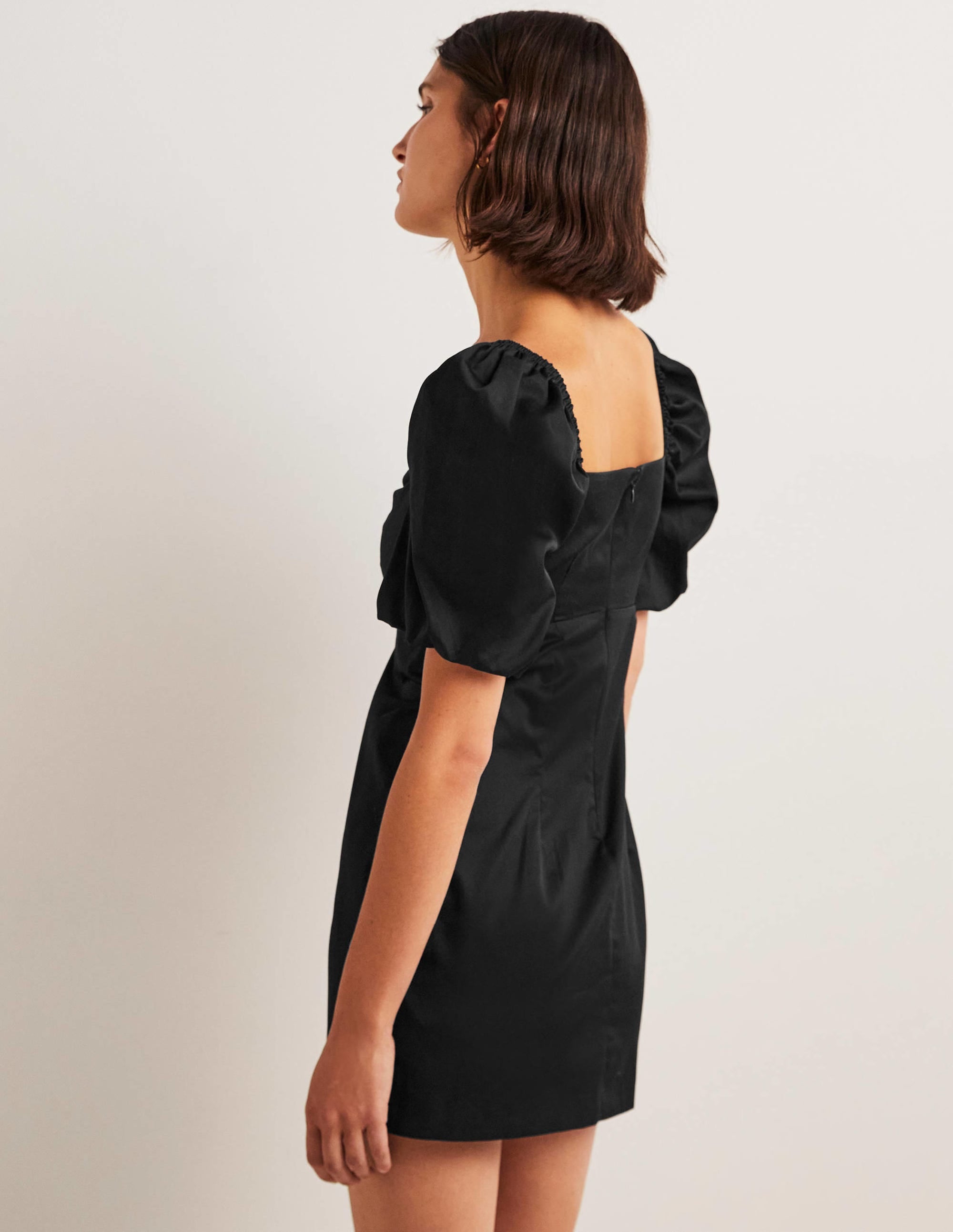 Cut Out Detail Mini Dress-Black - Image 3