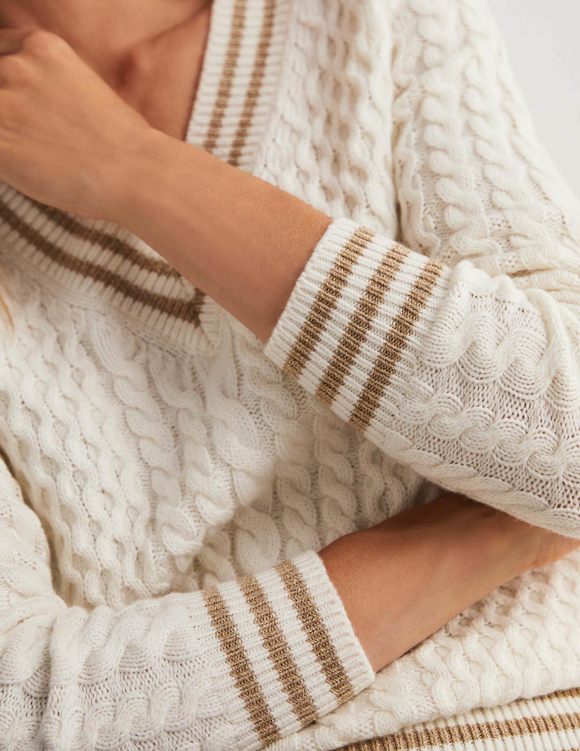 Cable Knit V-neck Jumper-Ivory-2