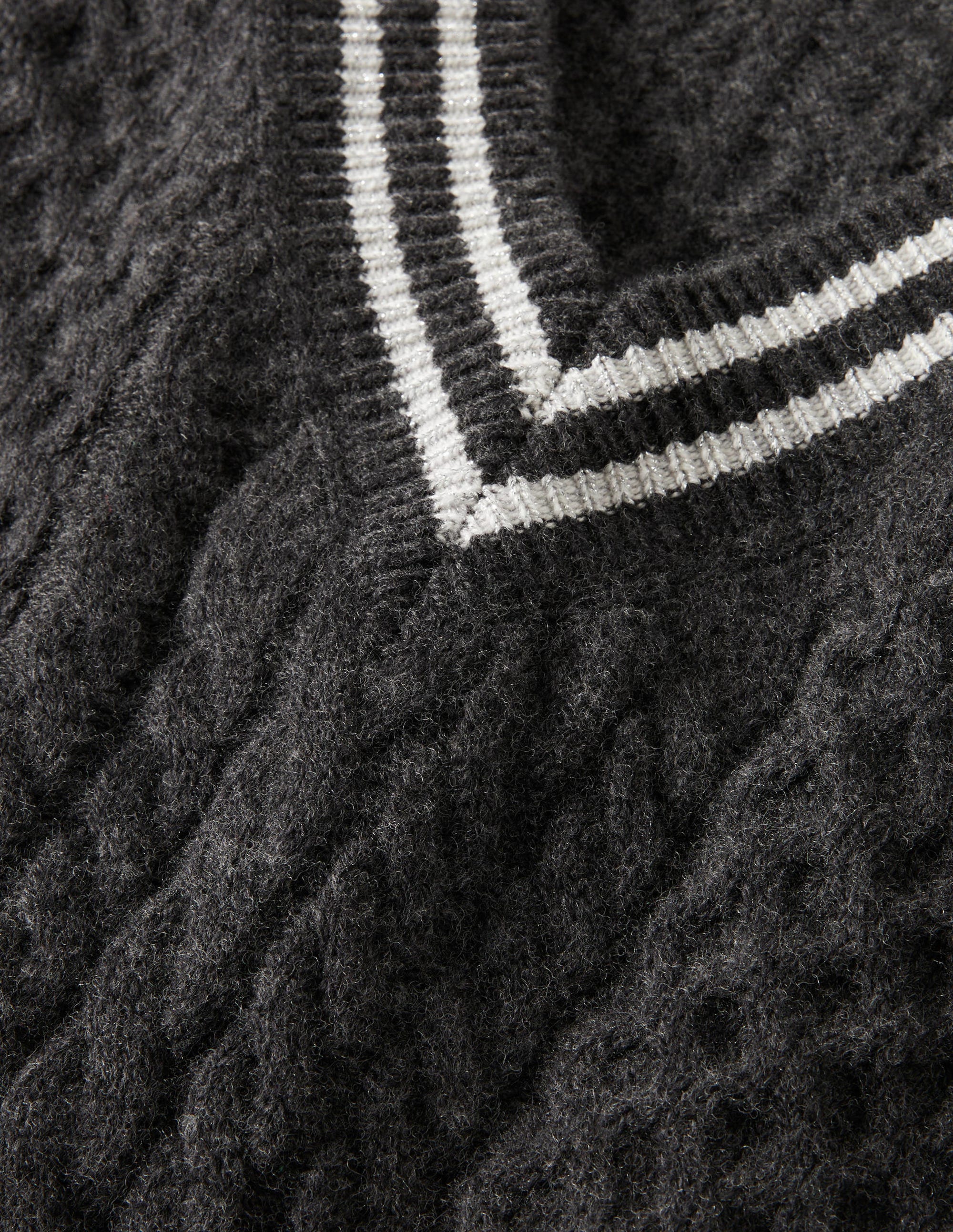 Cable Knit V-neck Tank Top-Charcoal Melange - Image 5