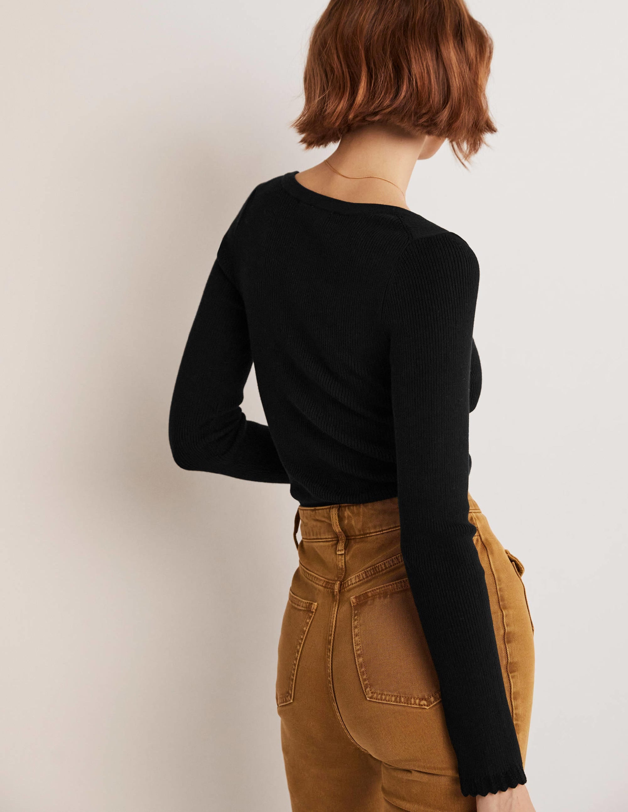 Ribbed Sweetheart Cardigan-Black - Image 7