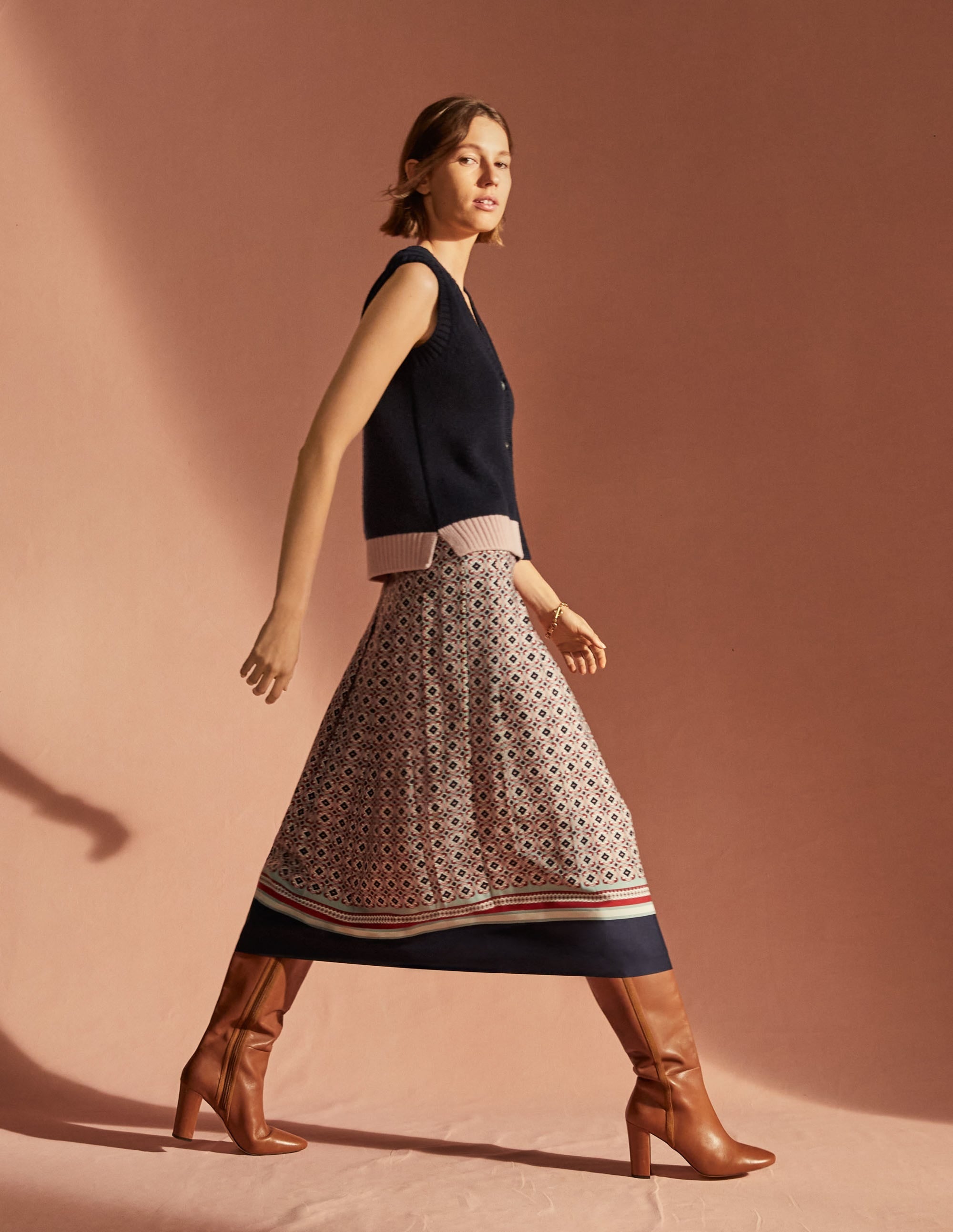 Pleated Printed Midi Skirt-Almond Pink, French Navy Geo - Image 10