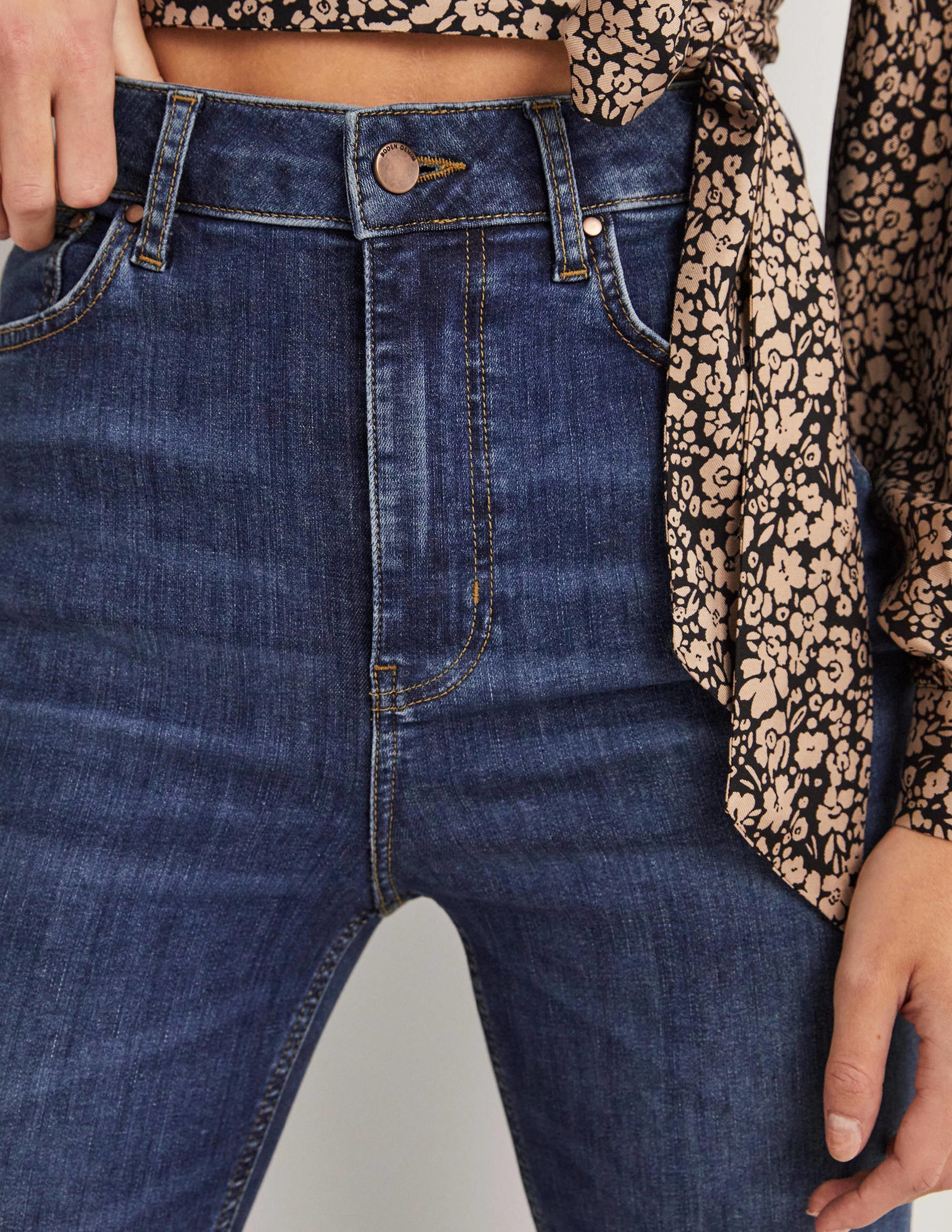 High Rise Fitted Flare Jeans-Mid Vintage - Image 2