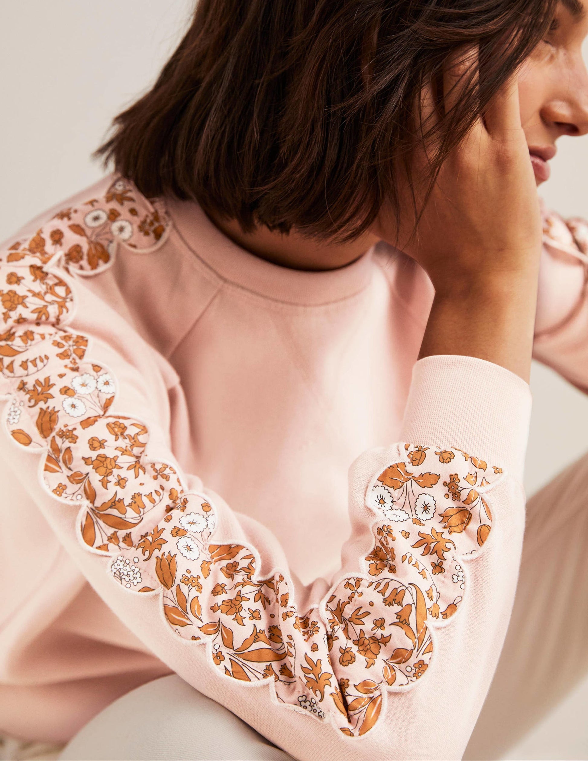 Scallop Detail Sweatshirt-Milkshake, Wild Flower-2