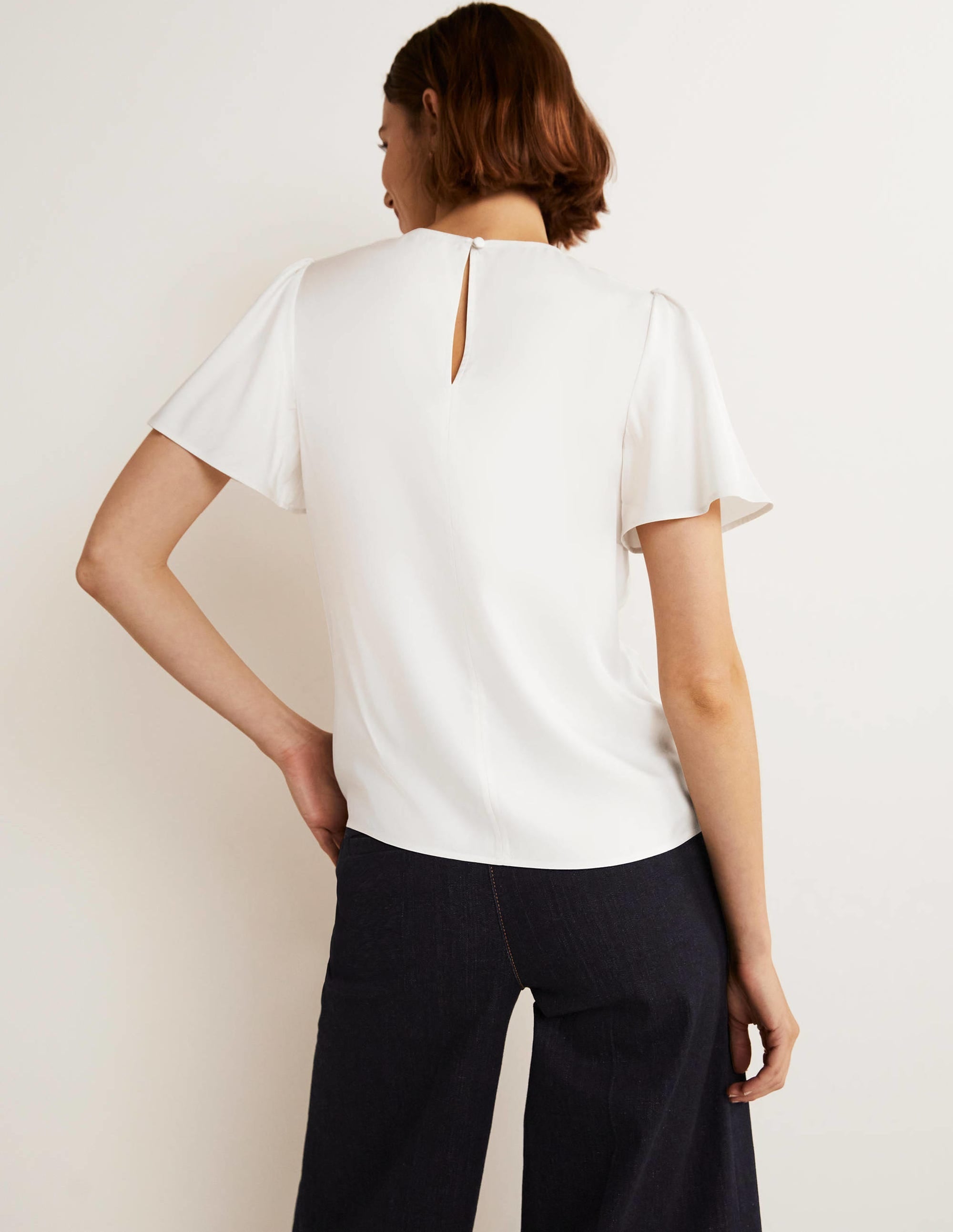 Flutter Sleeve Crew Neck Top-Ivory - Image 7