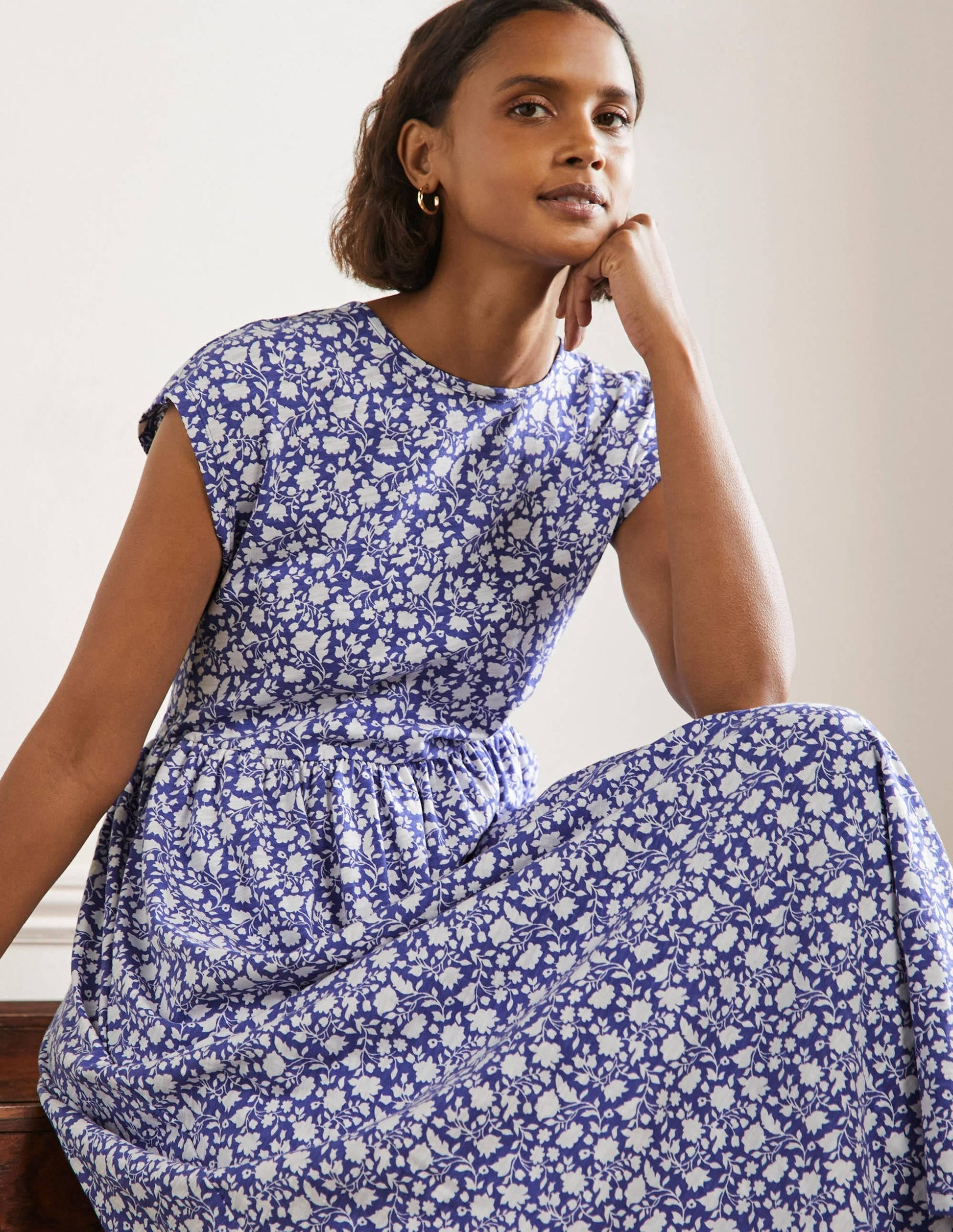 Easy T-Shirt Midi Dress-Bluebell, Botanic Silhouette-4