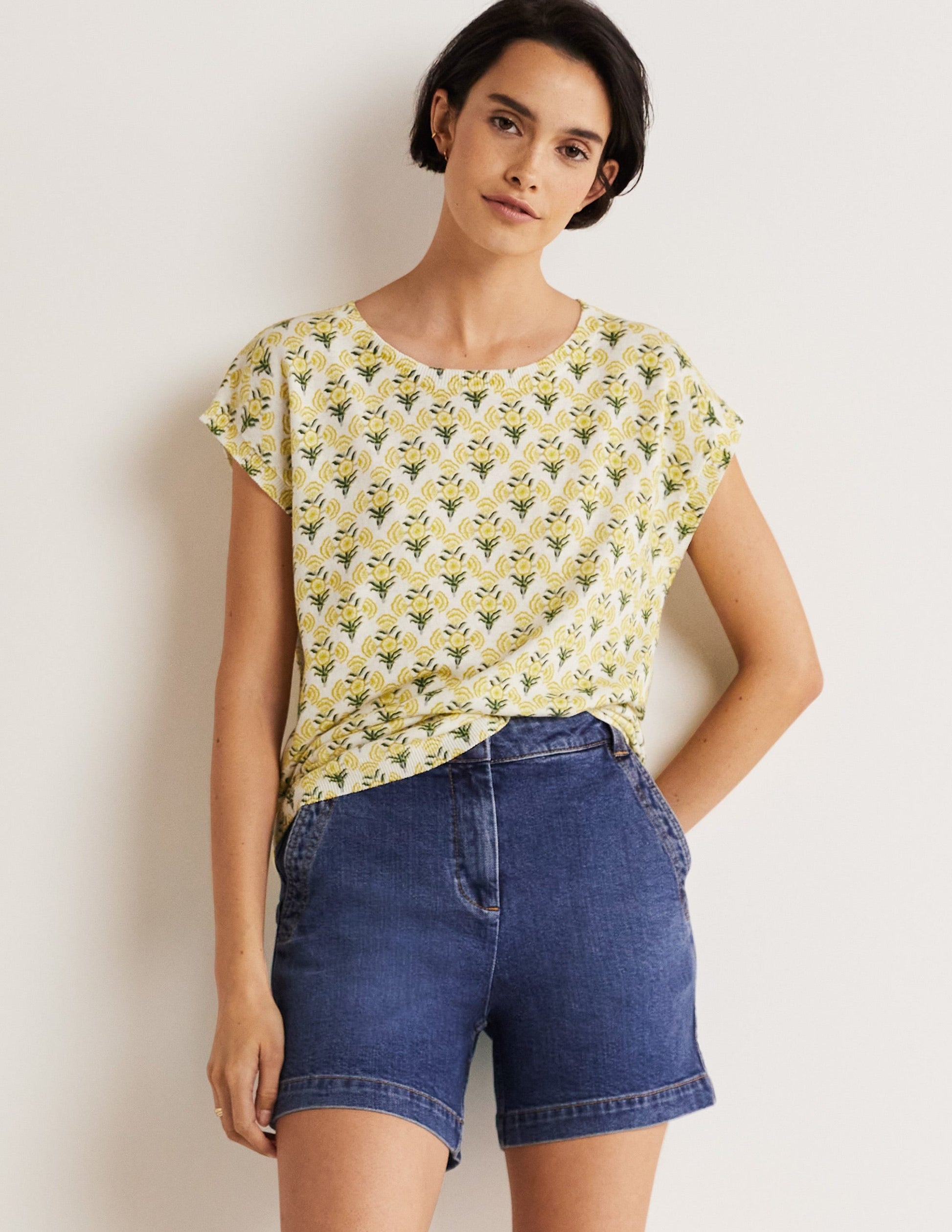 Printed Crew Neck Knitted Vest-Olive Oil, Poppy Geo-5