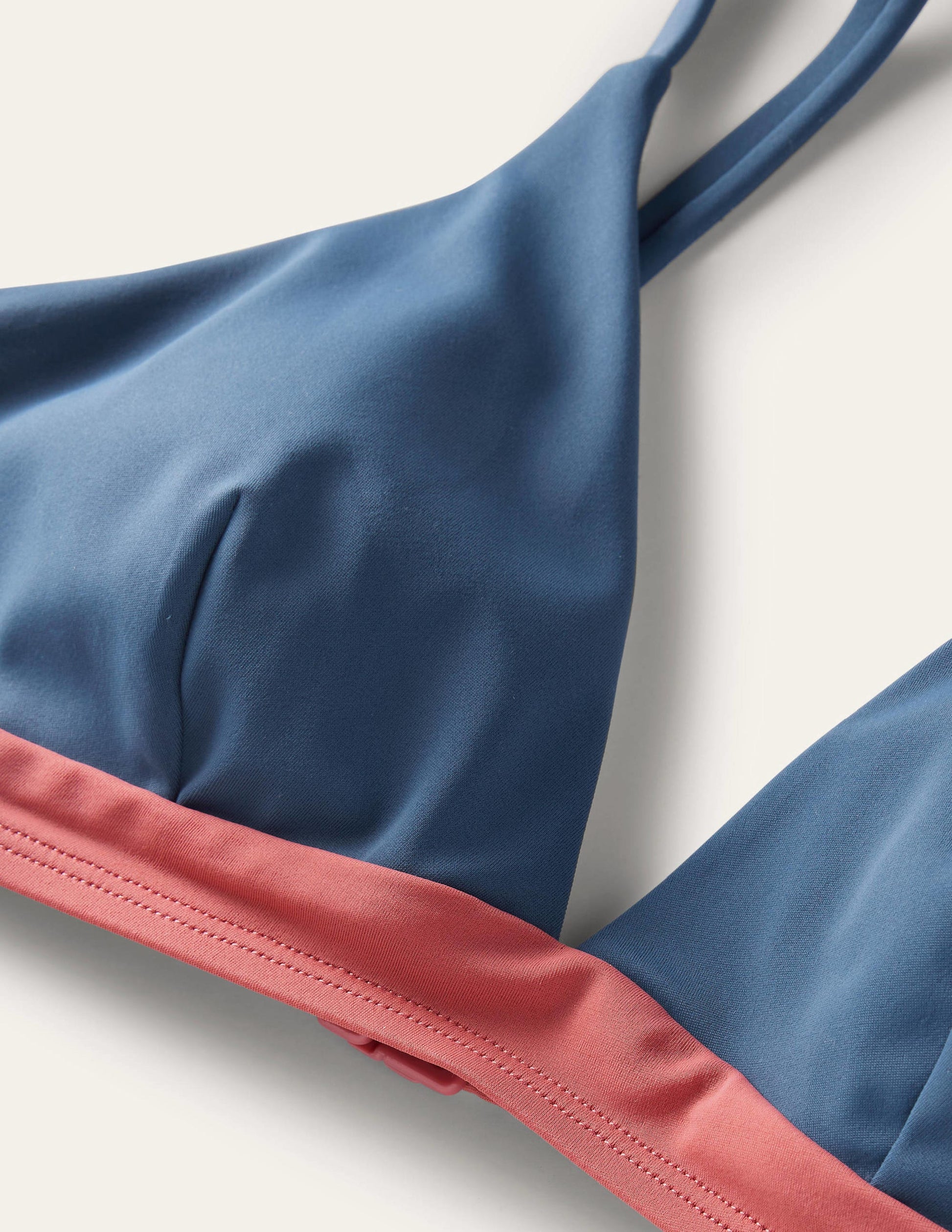 Arezzo V-neck Bikini Top-Globe Colourblock-6