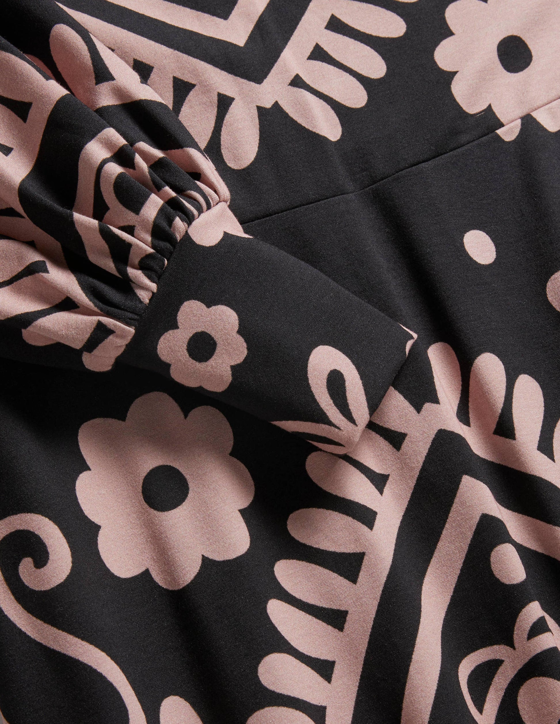 Cuffed Jersey Midi Dress-Black, Floral Heart-6