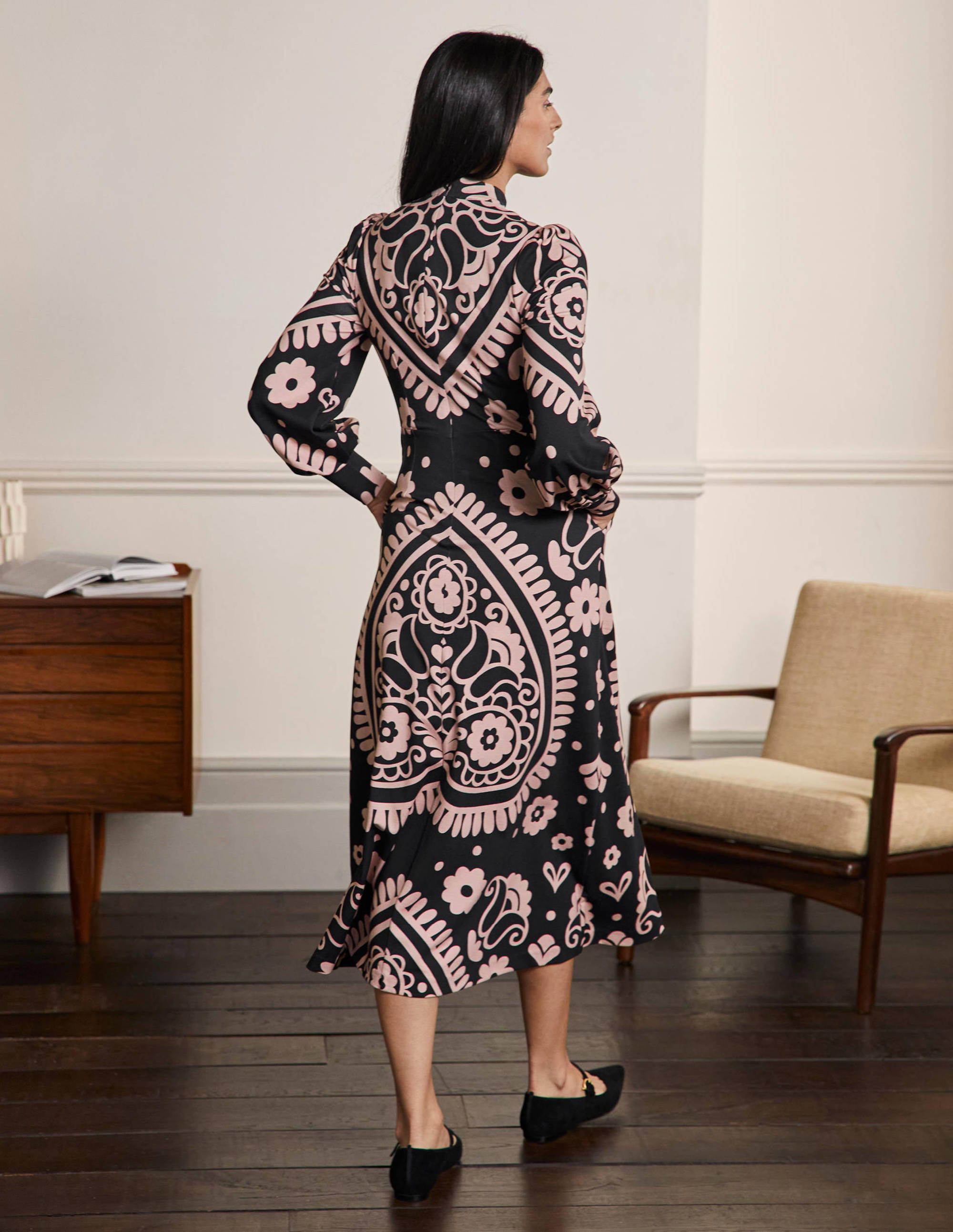 Cuffed Jersey Midi Dress-Black, Floral Heart - Image 3