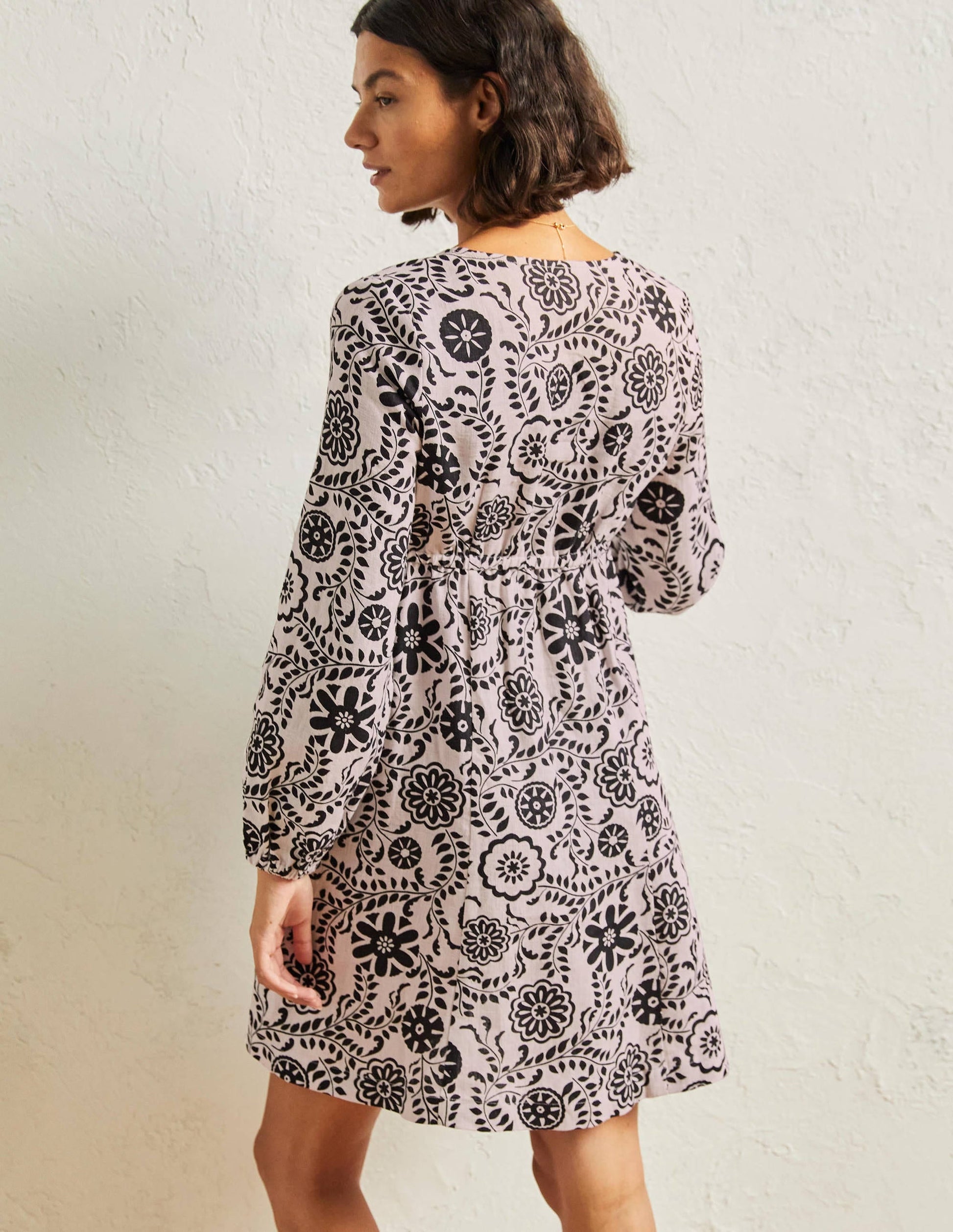 V-Neck Flippy Mini Dress-Ivory, Black Opulent Garden-3