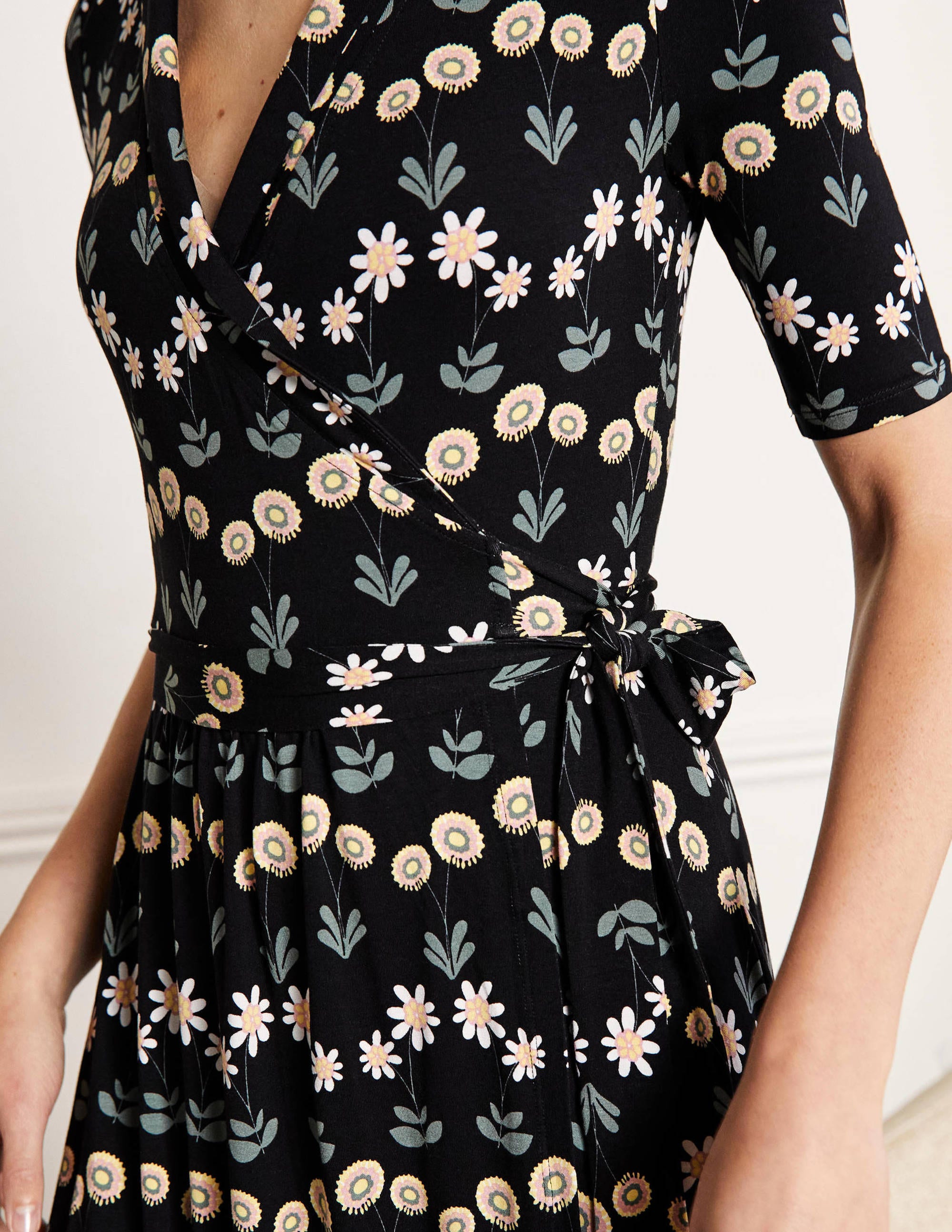 Lavinia Jersey Wrap Dress-Black, Delicate Daisy - Image 2