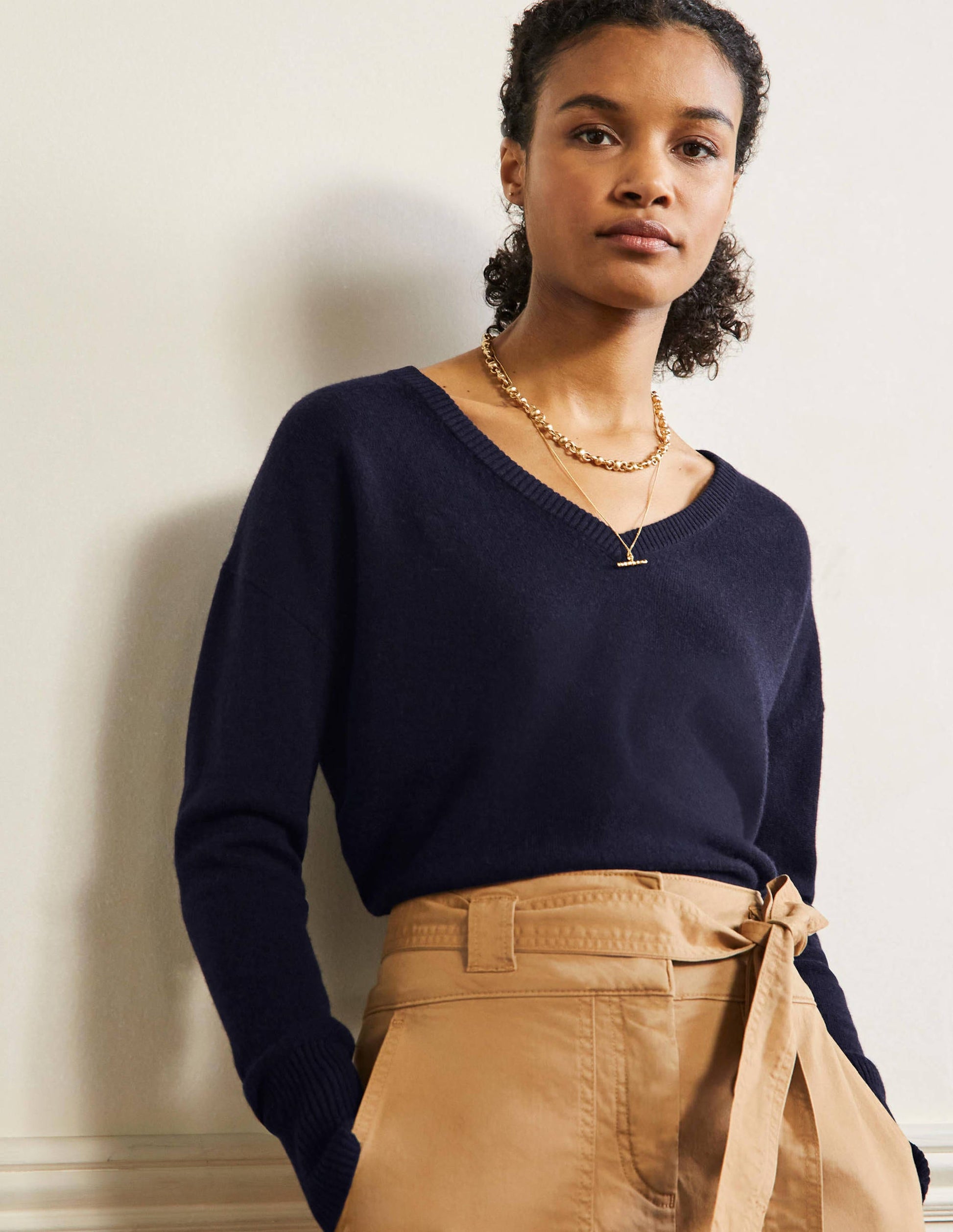 Cashmere V-neck Relaxed Jumper-Navy-1