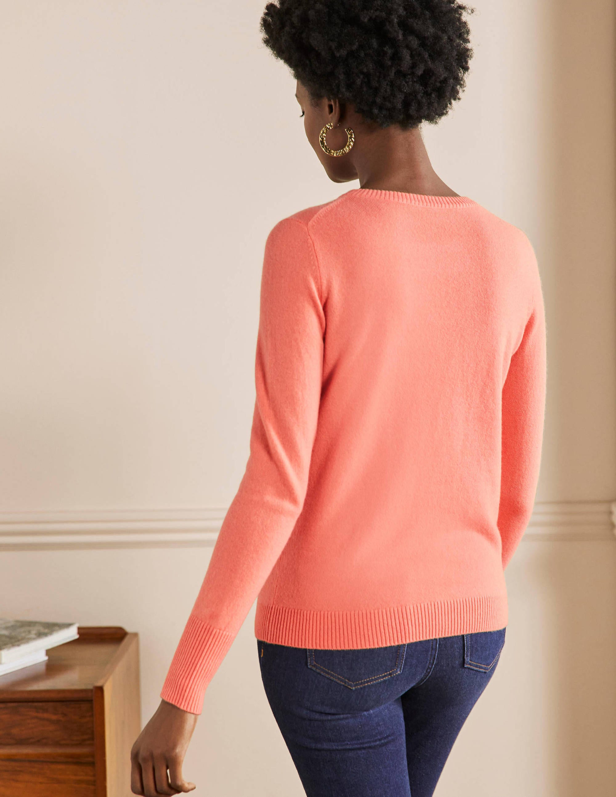Cashmere Crew Neck Jumper-Chalky Coral - Image 3