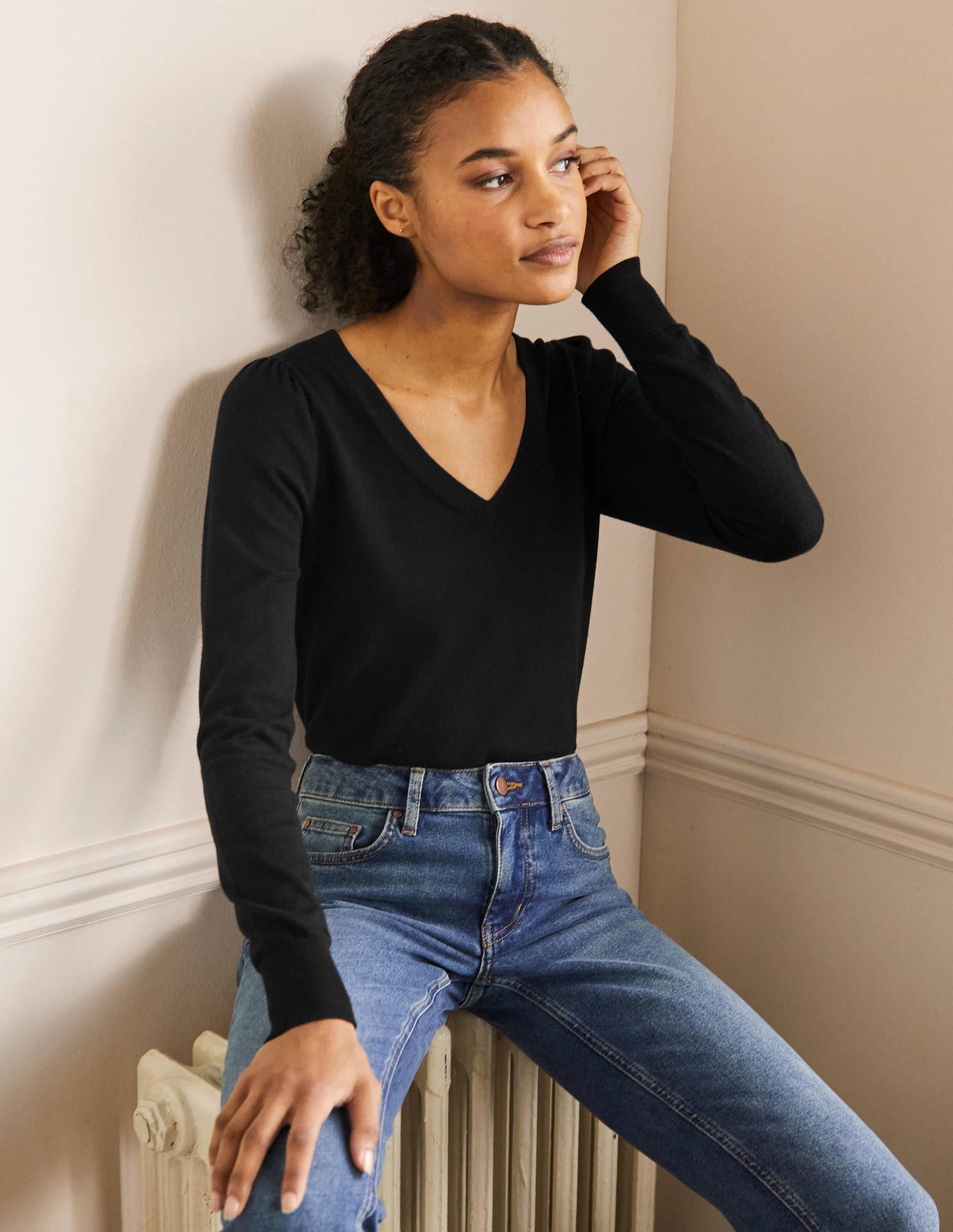 Cotton V-Neck Jumper-Black - Image 5