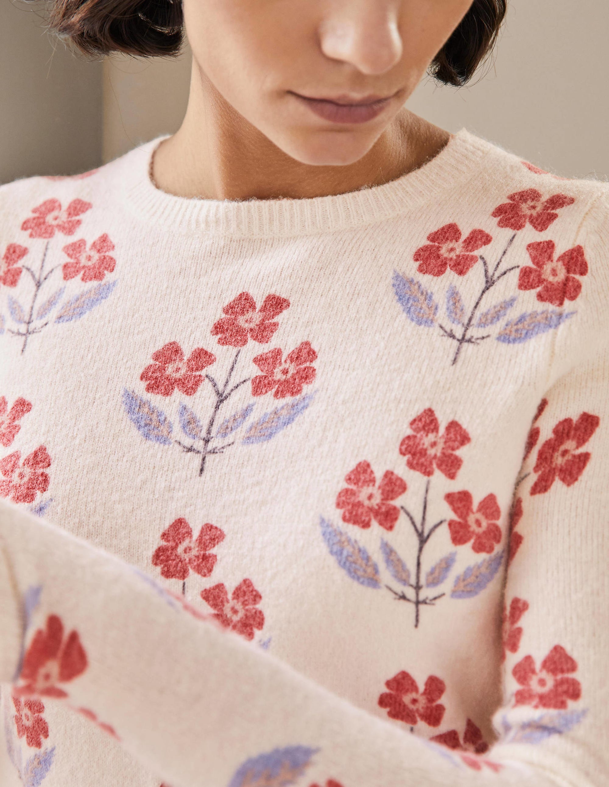 Printed Fluffy Jumper-Ivory, Blossoming Bud - Image 2