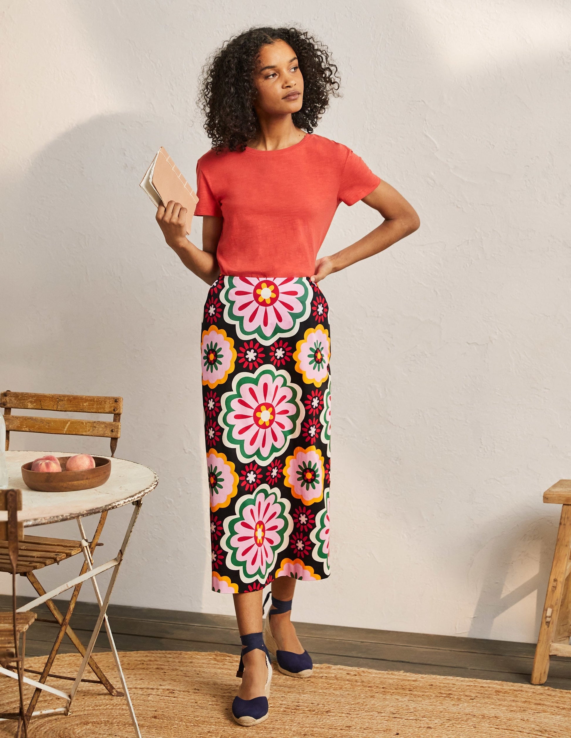 Printed A-line Midi Skirt-Black, Opulent Daisy-1