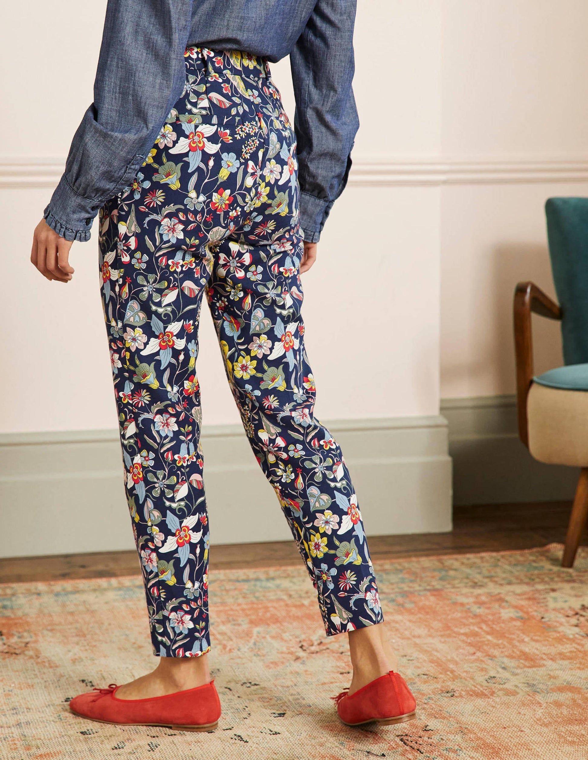 Carrie Printed Trousers-French Navy, Tropic Florals-3