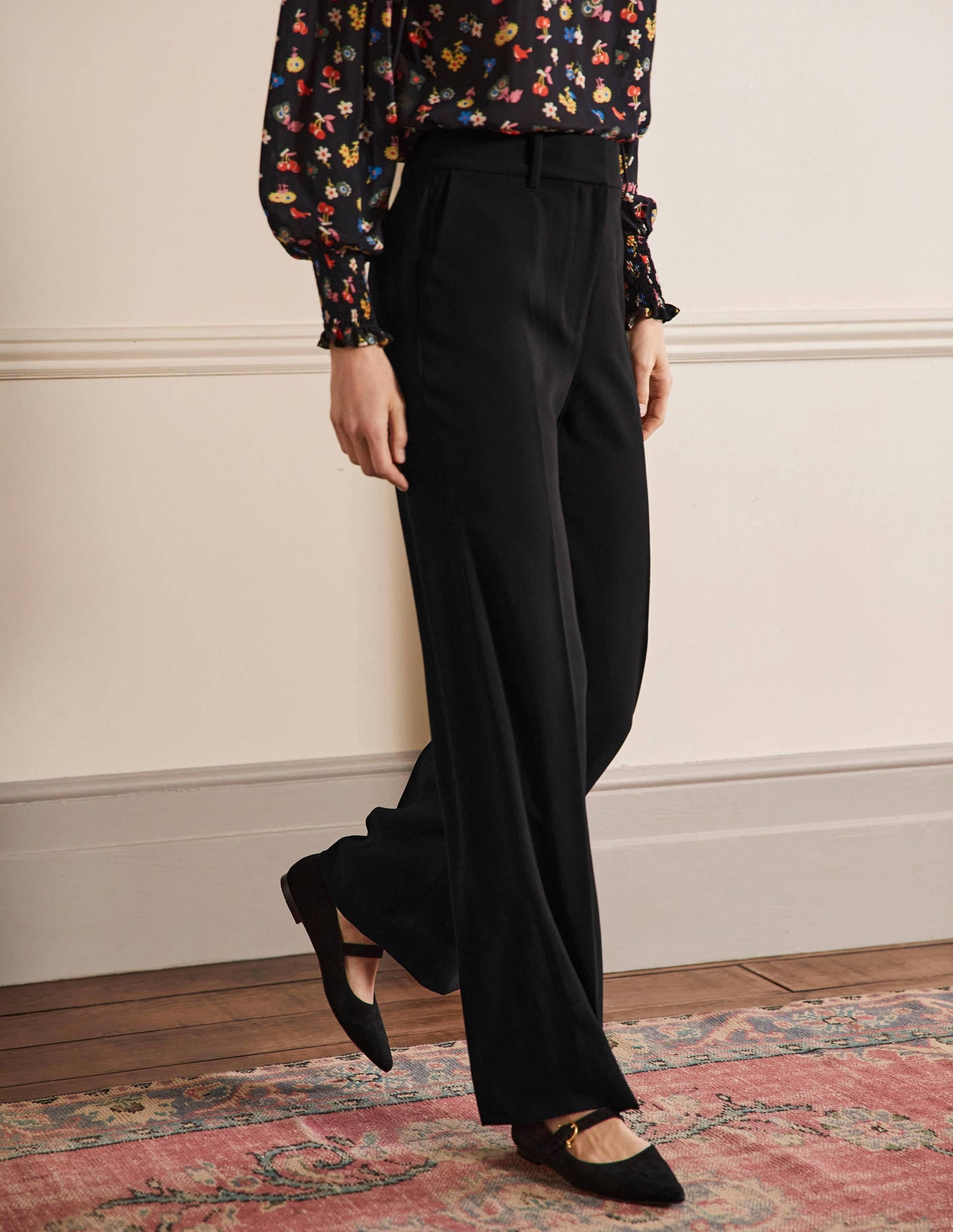 Relaxed Bootcut Trouser-Black-4