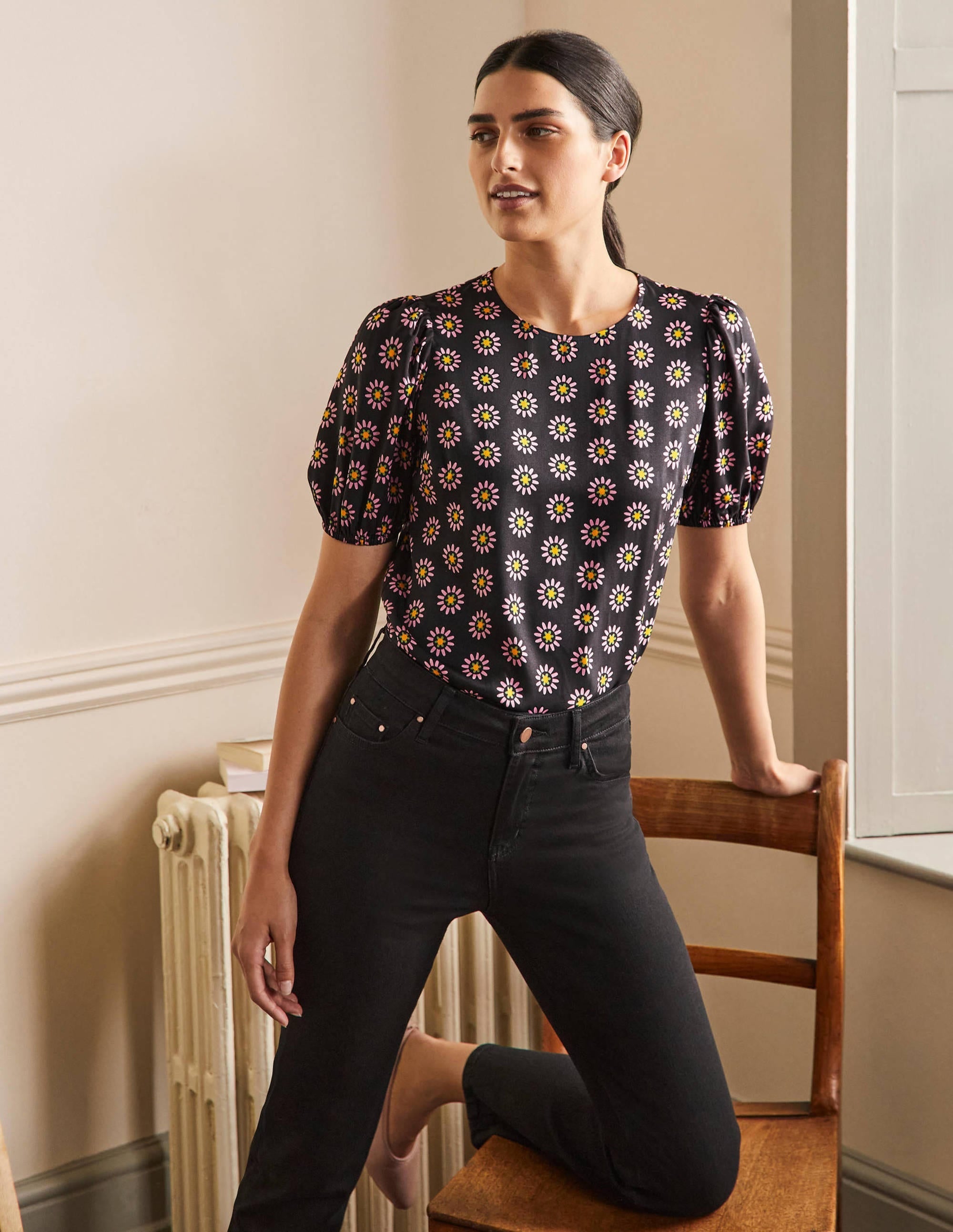 Adriana Puff Sleeve Top-Black and Formica Pink, Daisy - Image 4