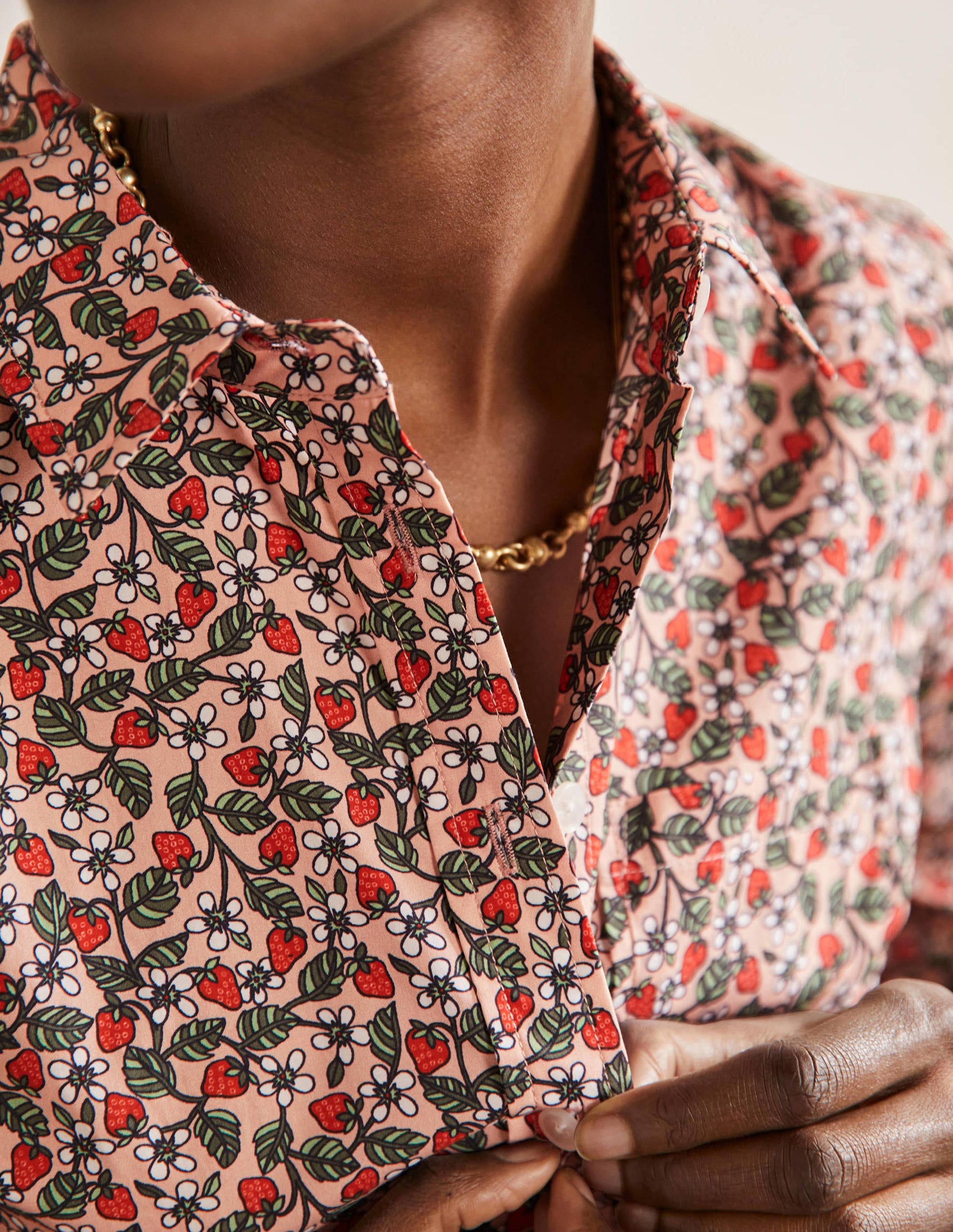 Classic Cotton Shirt-Milkshake, Flora Berry-2