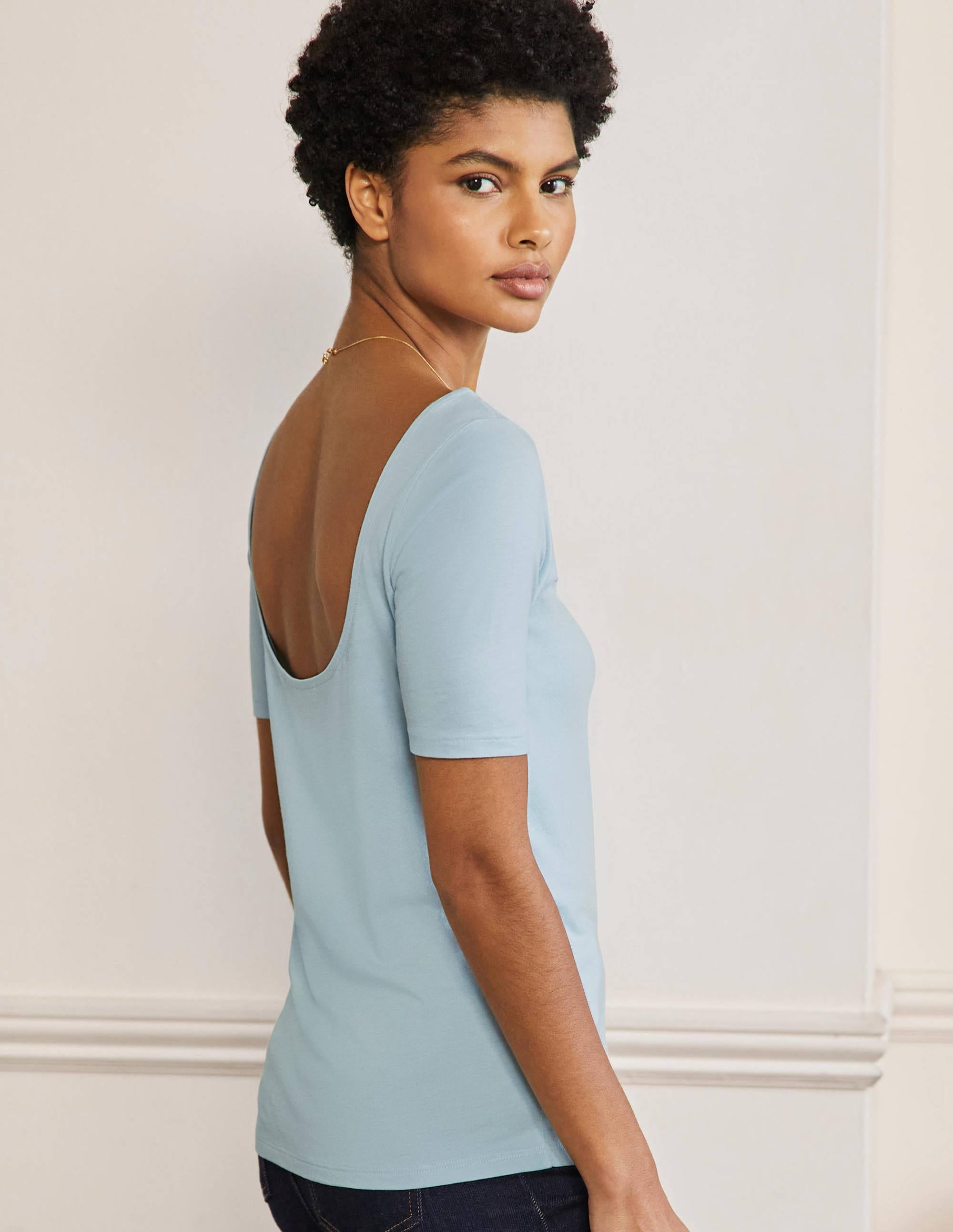 Supersoft Scoop Back T-Shirt-Dawn Sky - Image 3
