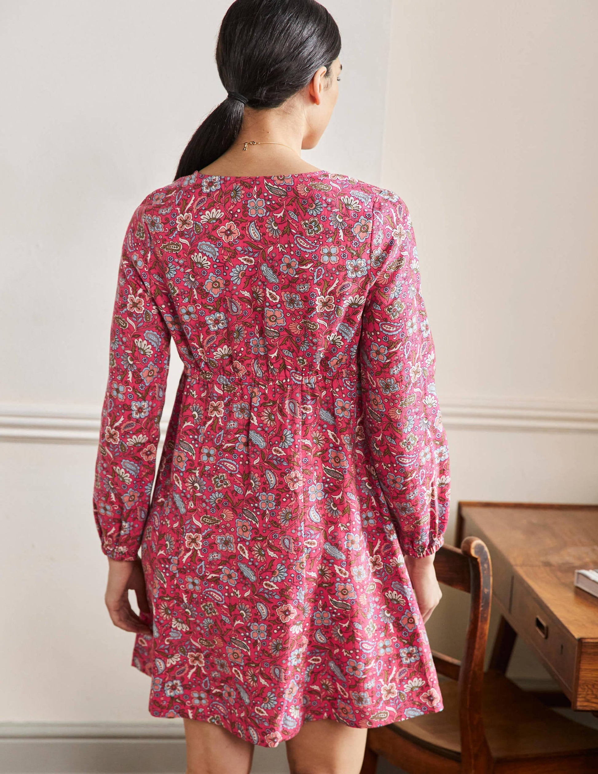 V-Neck Flippy Mini Dress-Radish, Oriental Paradise-3