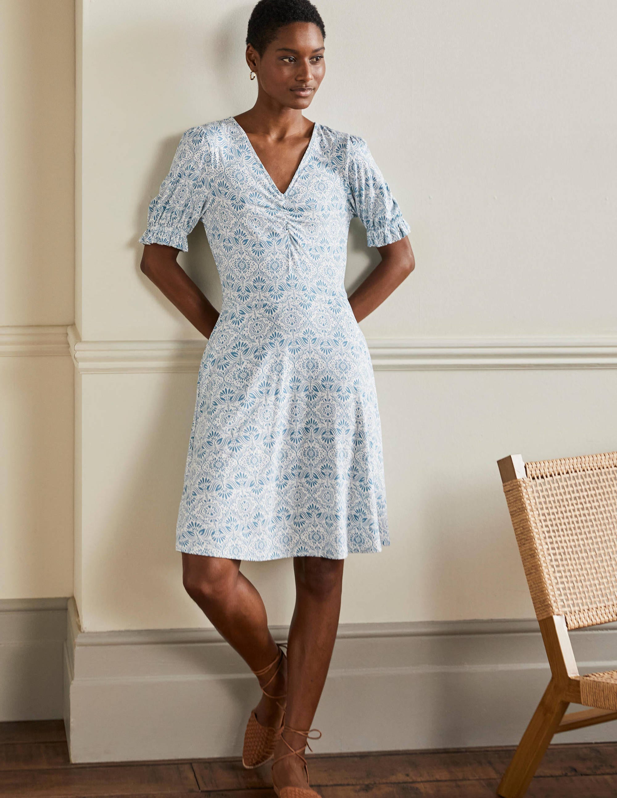 V-Neck Jersey Dress-Larkspur Oriental Diamond - Image 4
